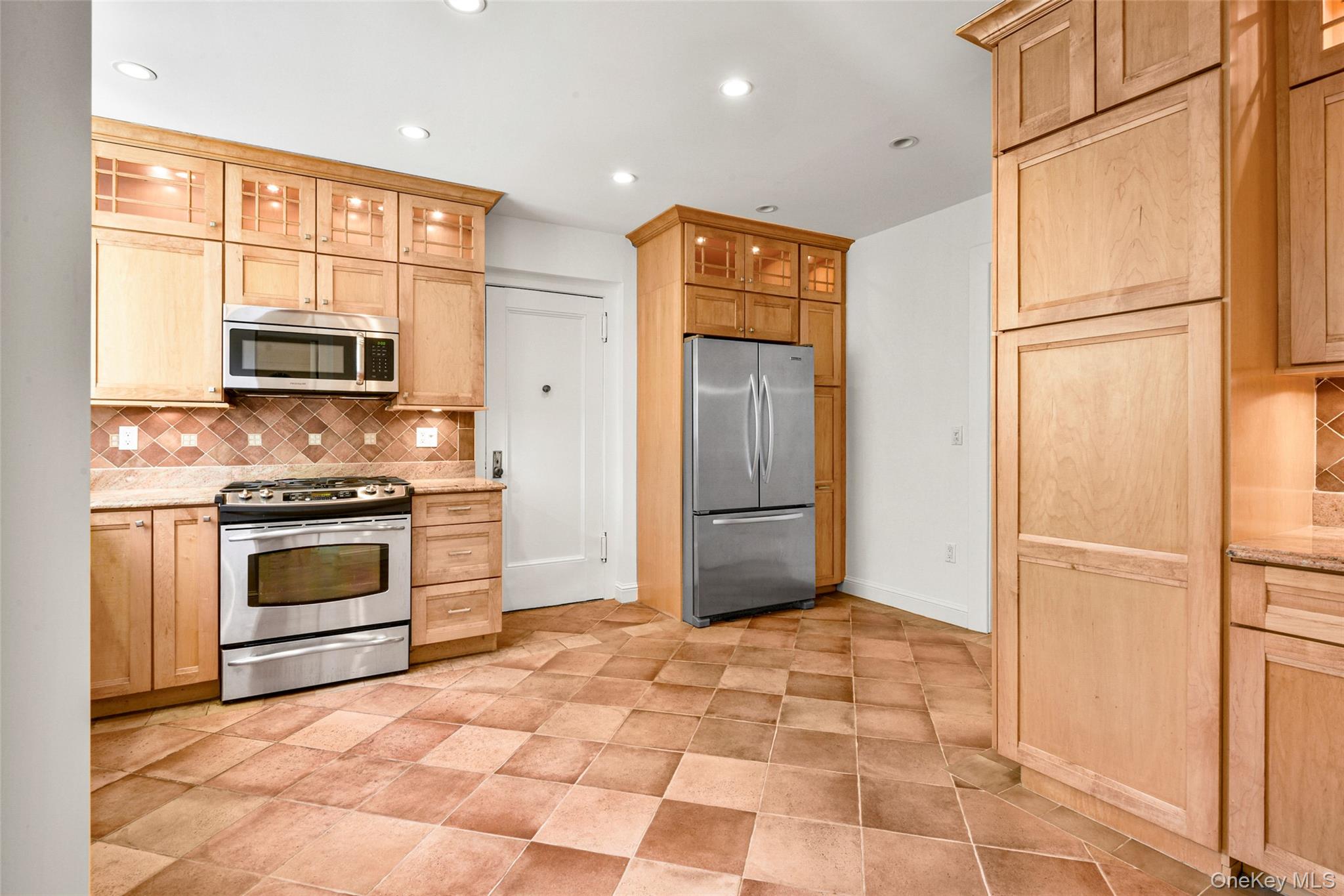 1 Rivermere # 1G, Bronxville, NY 10708