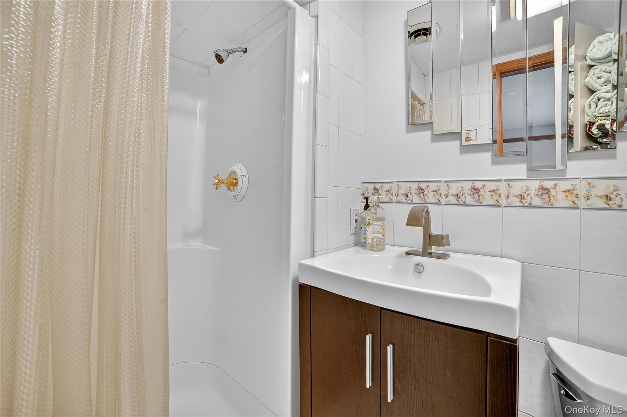 1 Overhill Road, Elmsford, NY 10523