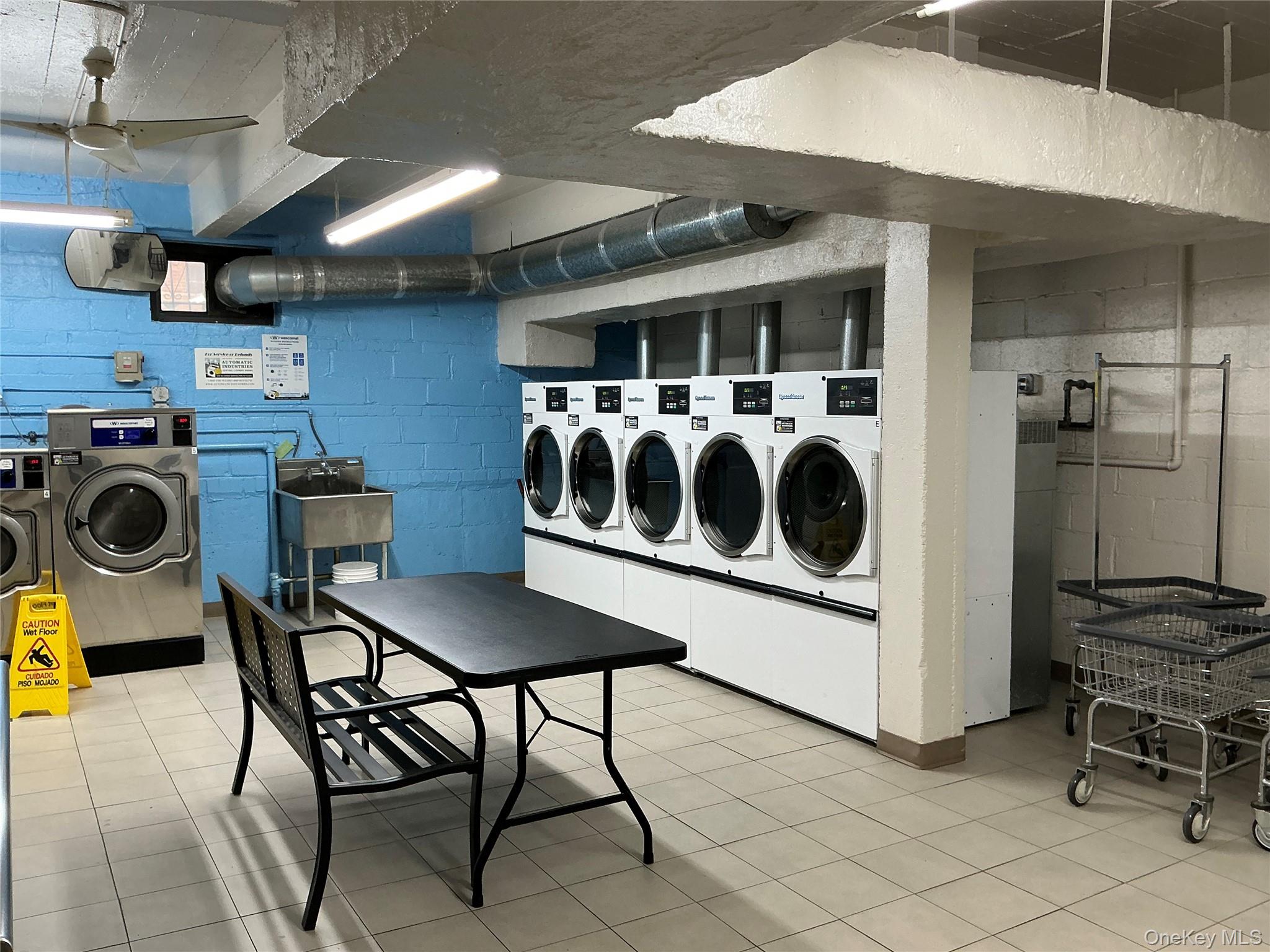 99-11 60 Ave # 3A, Corona, NY 11368