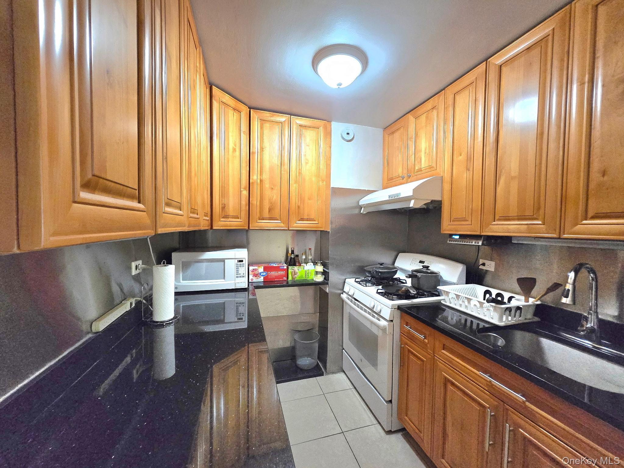 99-11 60 Ave # 3A, Corona, NY 11368