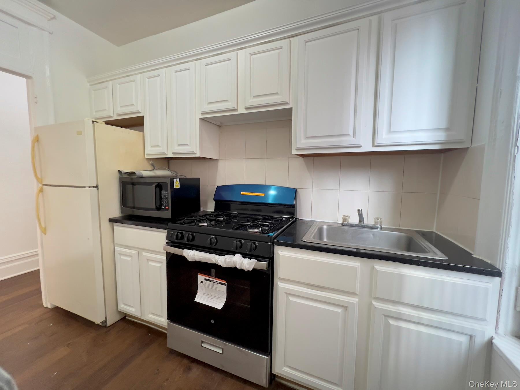 42-14 Union # 3D, Flushing, NY 11355