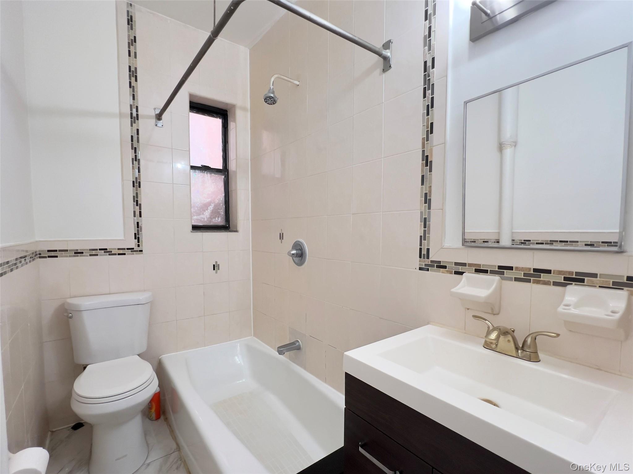 42-14 Union # 3D, Flushing, NY 11355