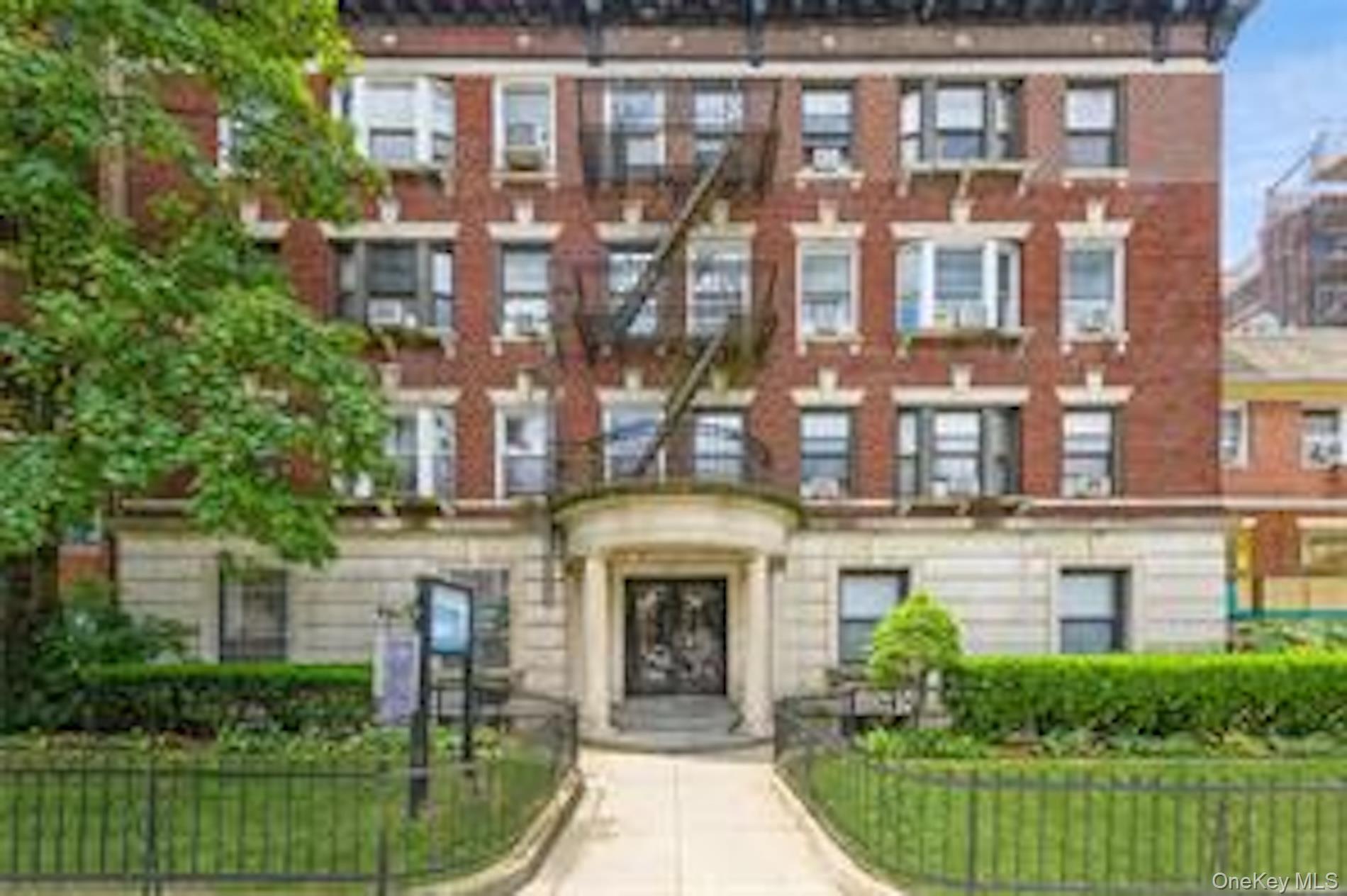 42-14 Union # 3D, Flushing, NY 11365