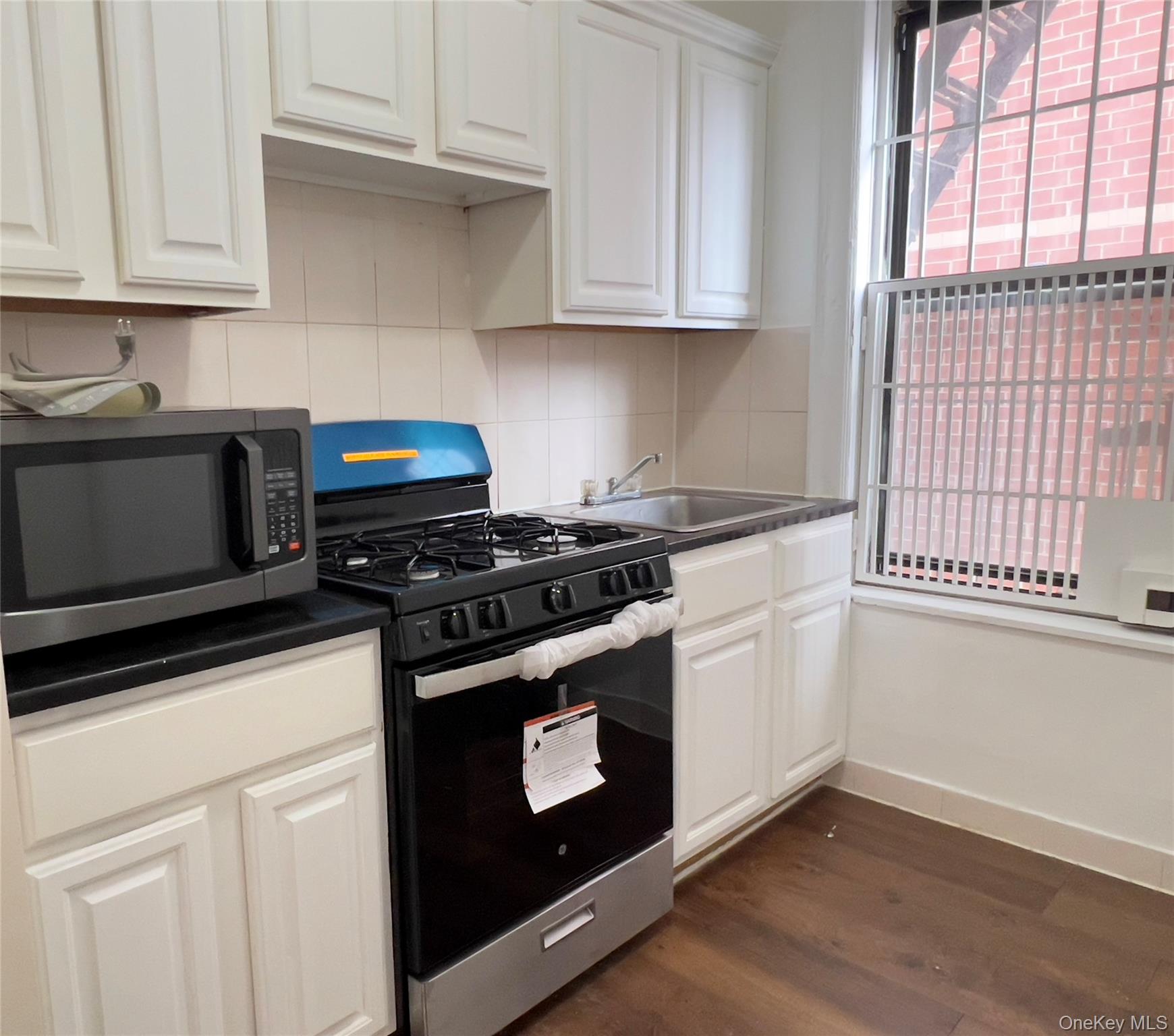 42-14 Union # 3D, Flushing, NY 11355