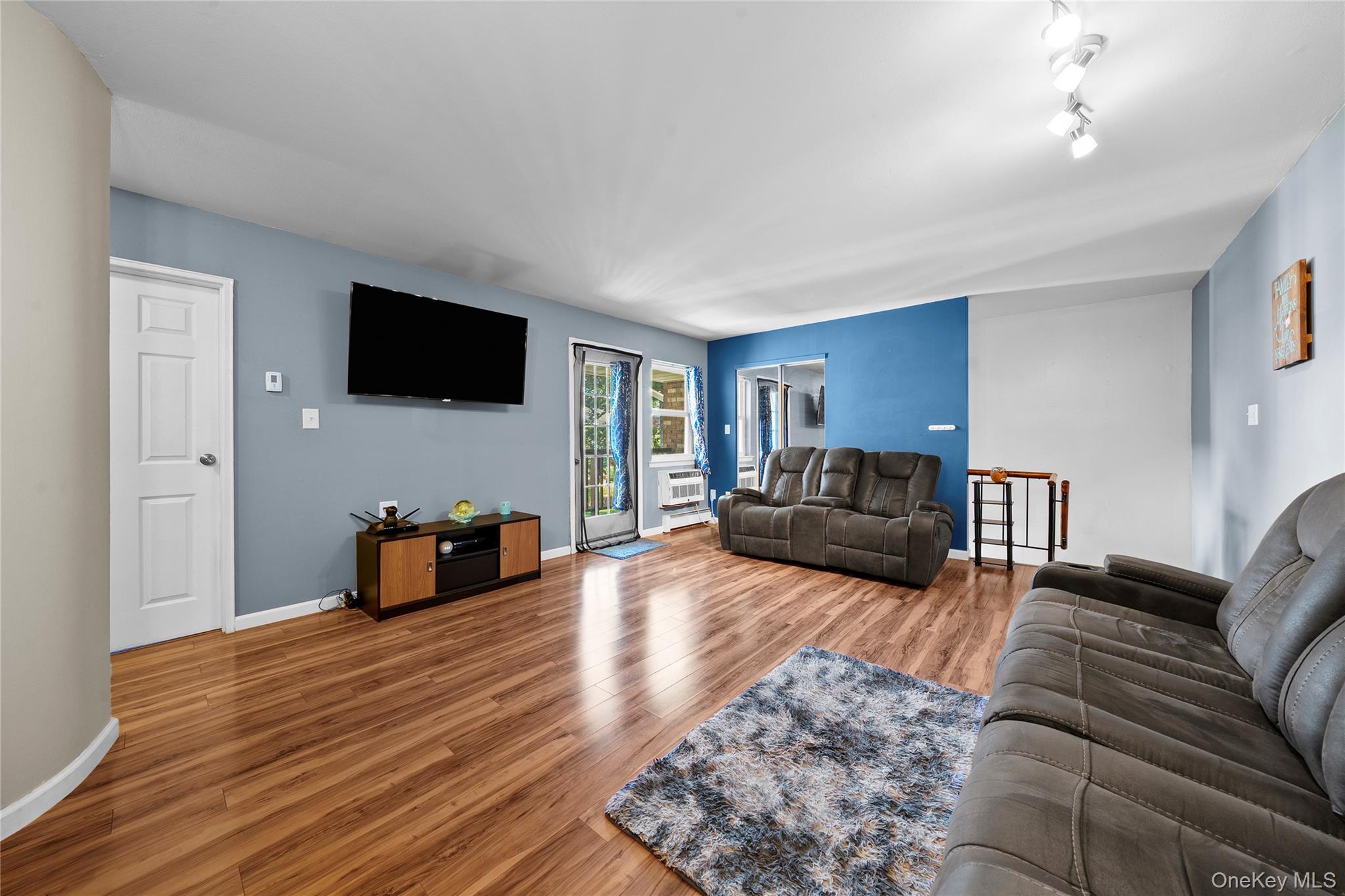 162 Millard # 162, West Babylon, NY 11704