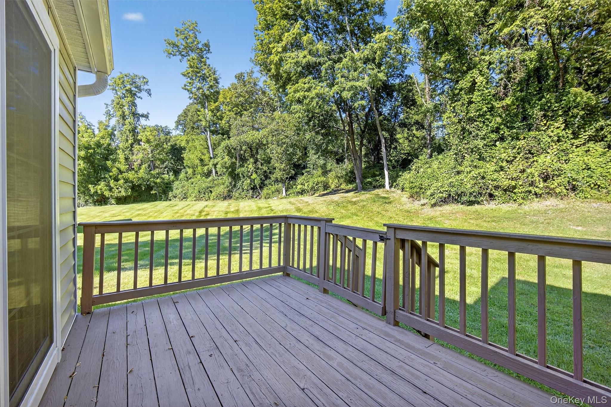 60 Muirfield Court, Poughkeepsie, NY 12603