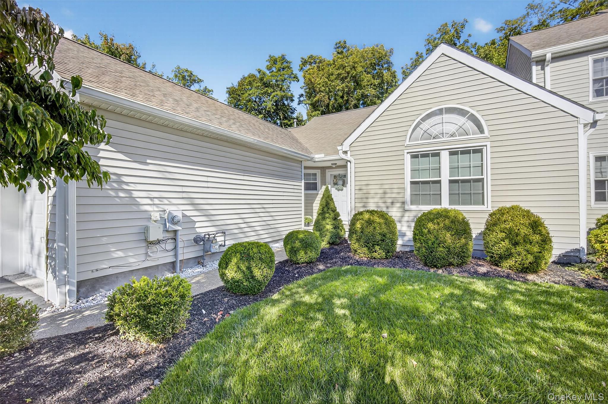 60 Muirfield Court, Poughkeepsie, NY 12603