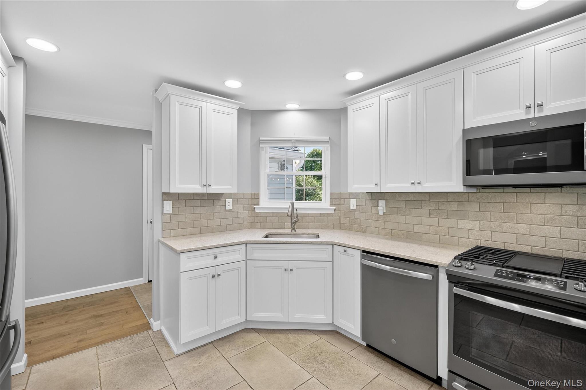 60 Muirfield Court, Poughkeepsie, NY 12603