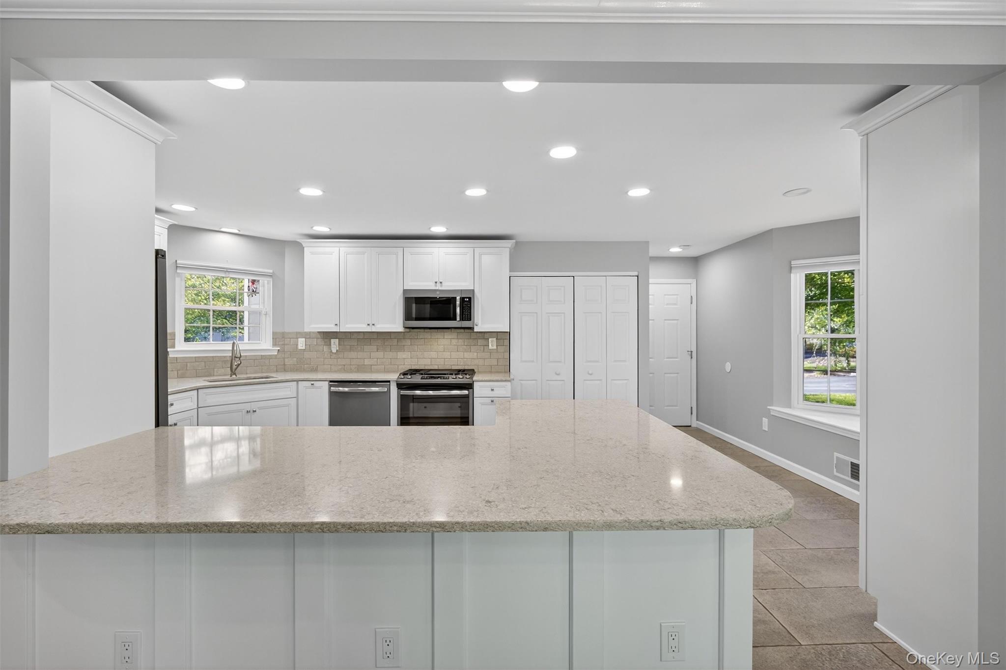 60 Muirfield Court, Poughkeepsie, NY 12603