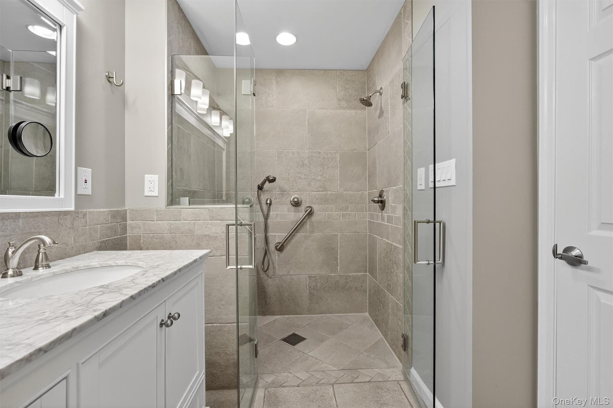 60 Muirfield Court, Poughkeepsie, NY 12603