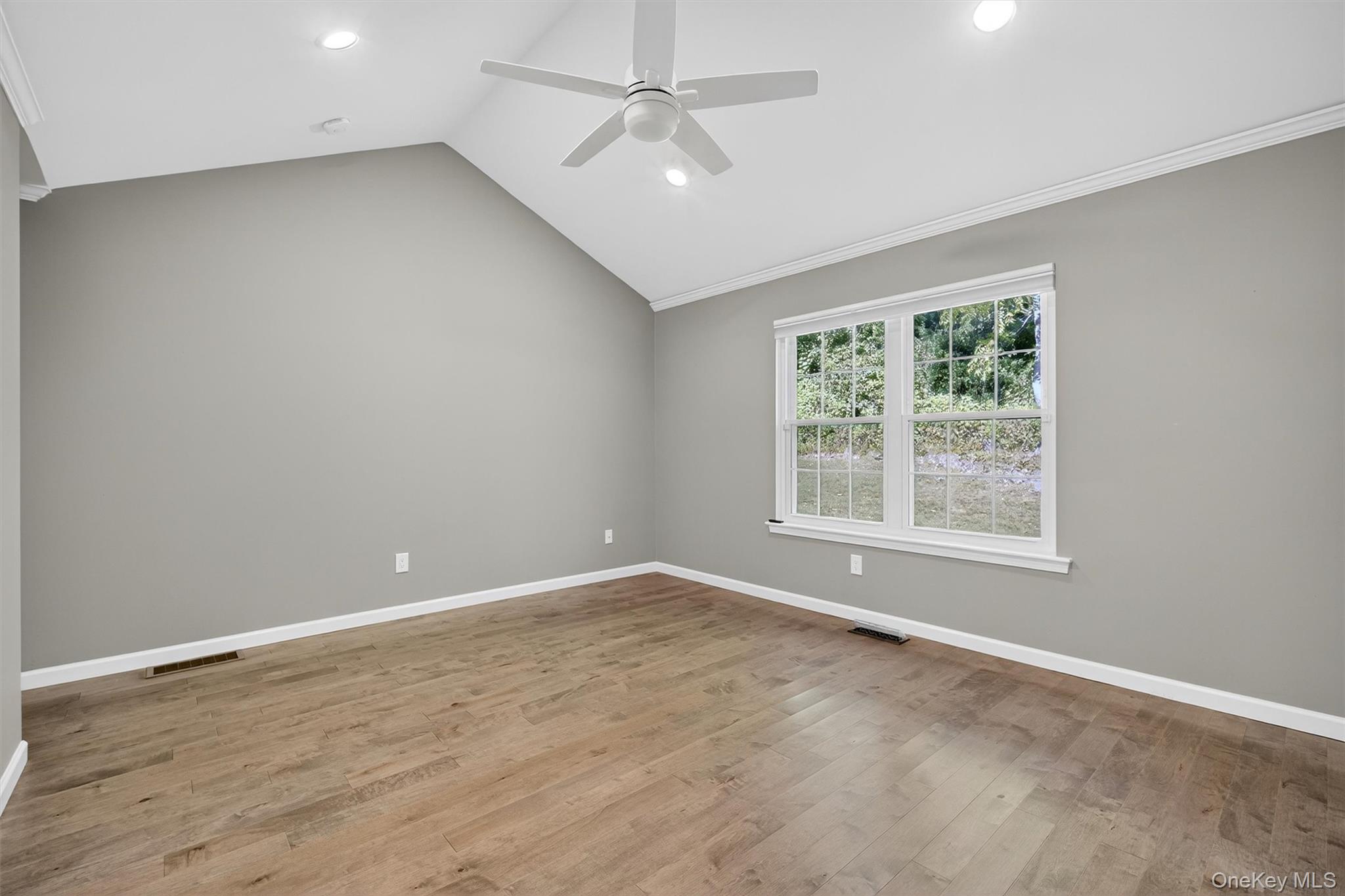 60 Muirfield Court, Poughkeepsie, NY 12603