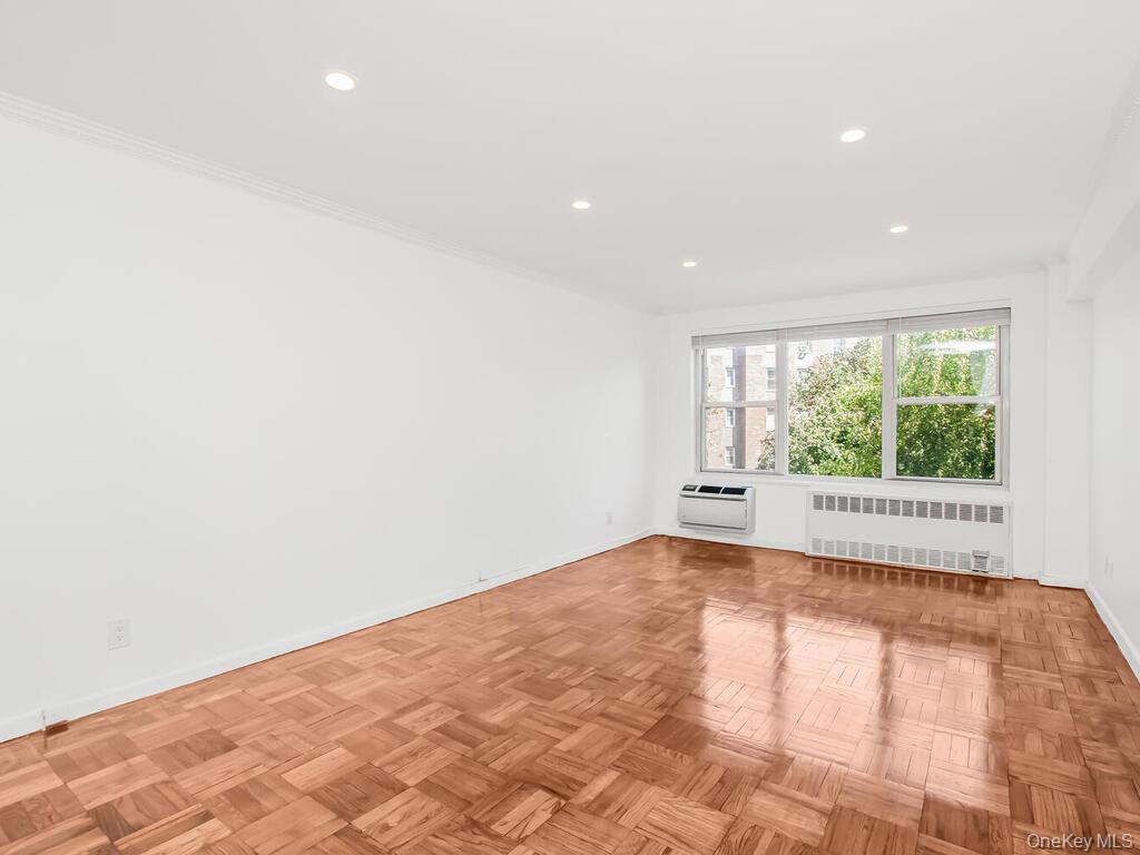 10 Old Mamaroneck Road # 4D, White Plains, NY 10605