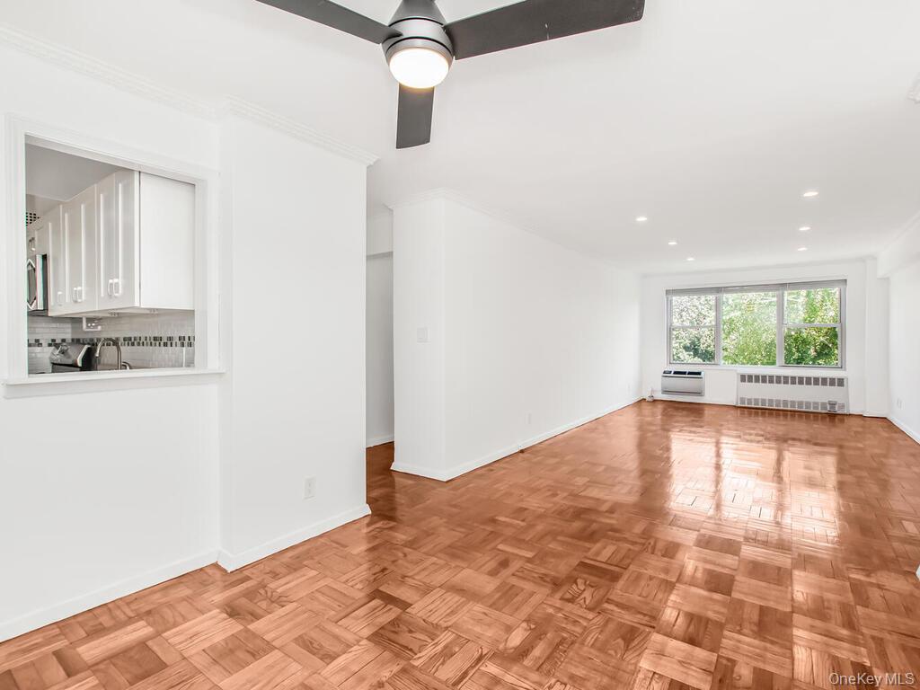 10 Old Mamaroneck Road # 4D, White Plains, NY 10605