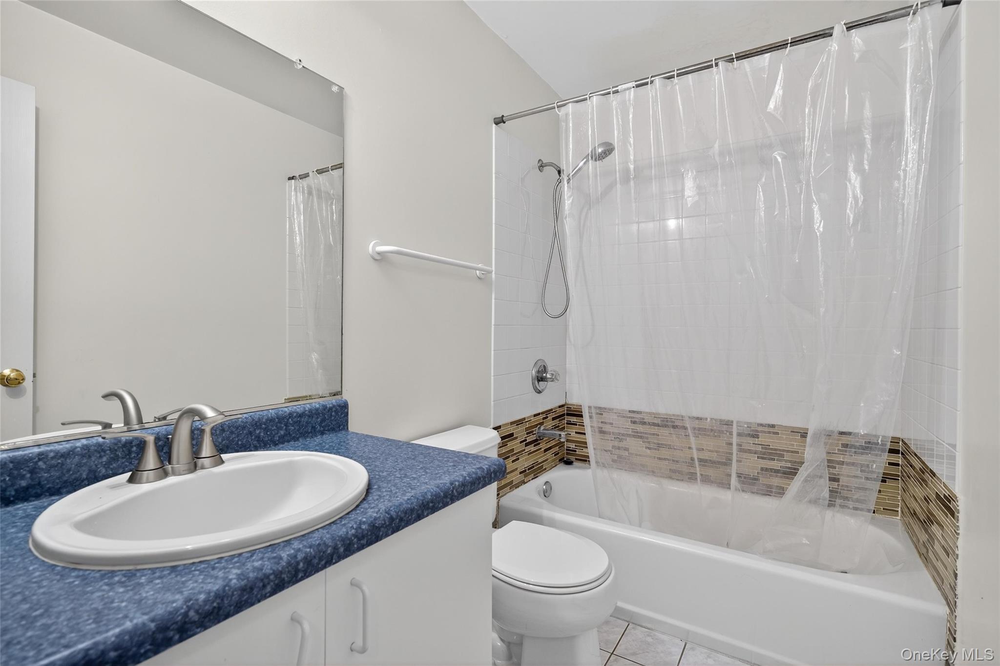 1 Lincoln Court, Highland Mills, NY 10930