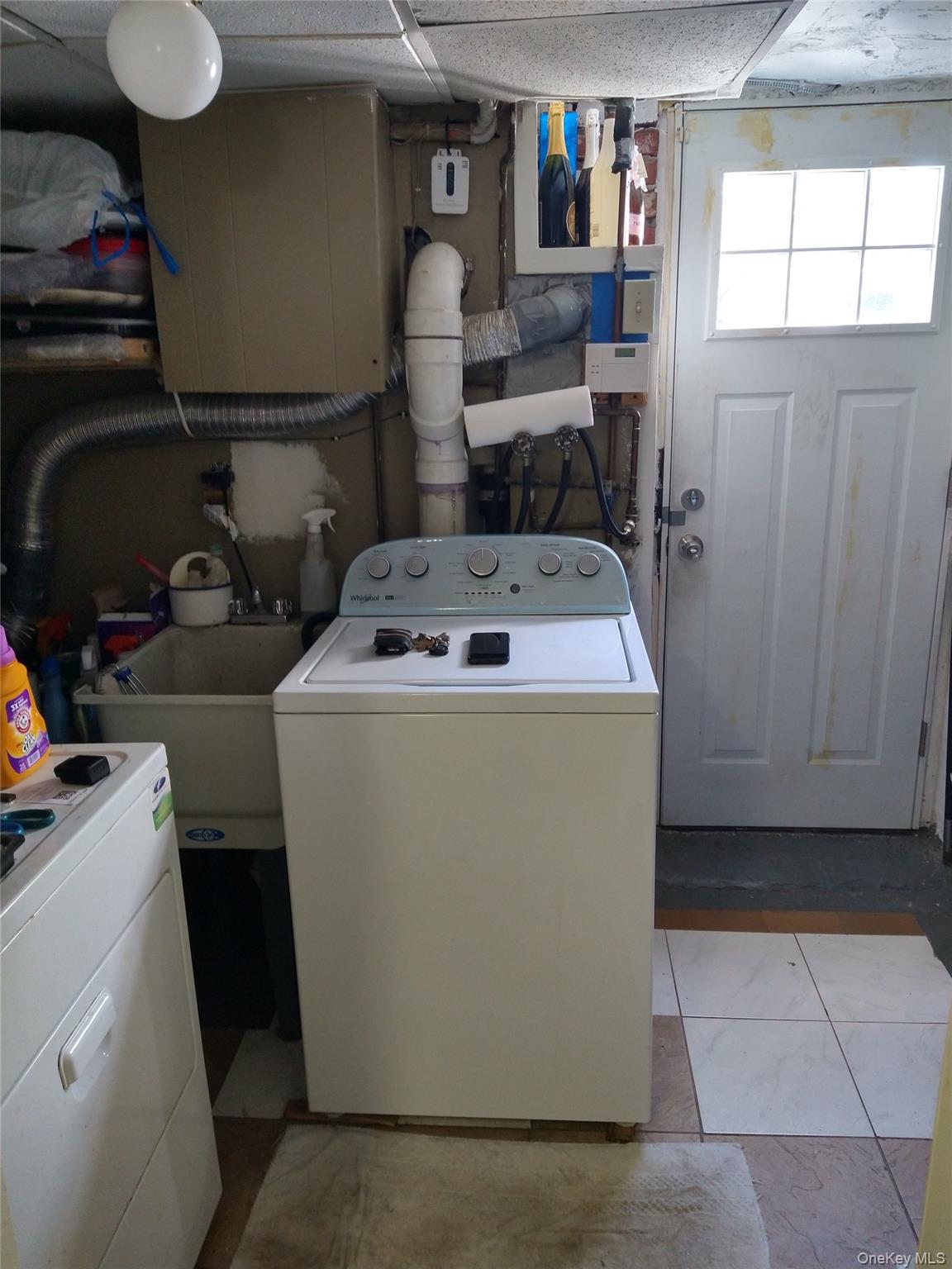 20520 33rd Avenue, Bayside, NY 11361