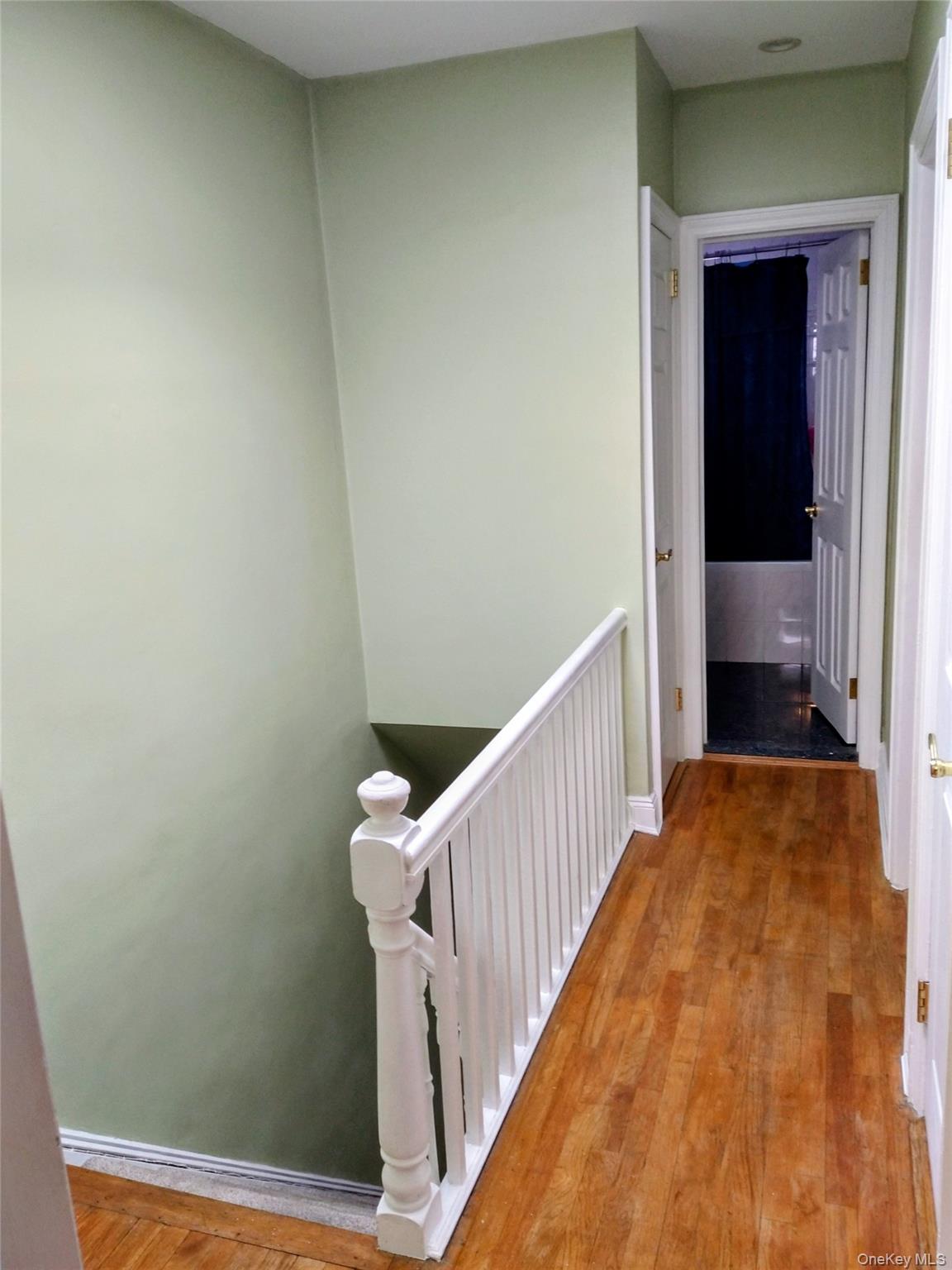 20520 33rd Avenue, Bayside, NY 11361