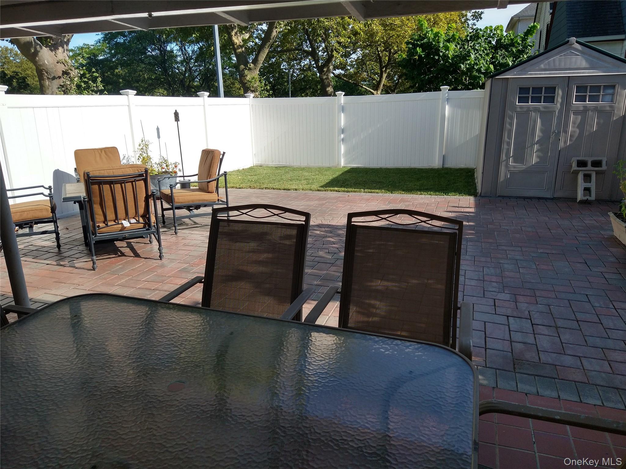 20520 33rd Avenue, Bayside, NY 11361