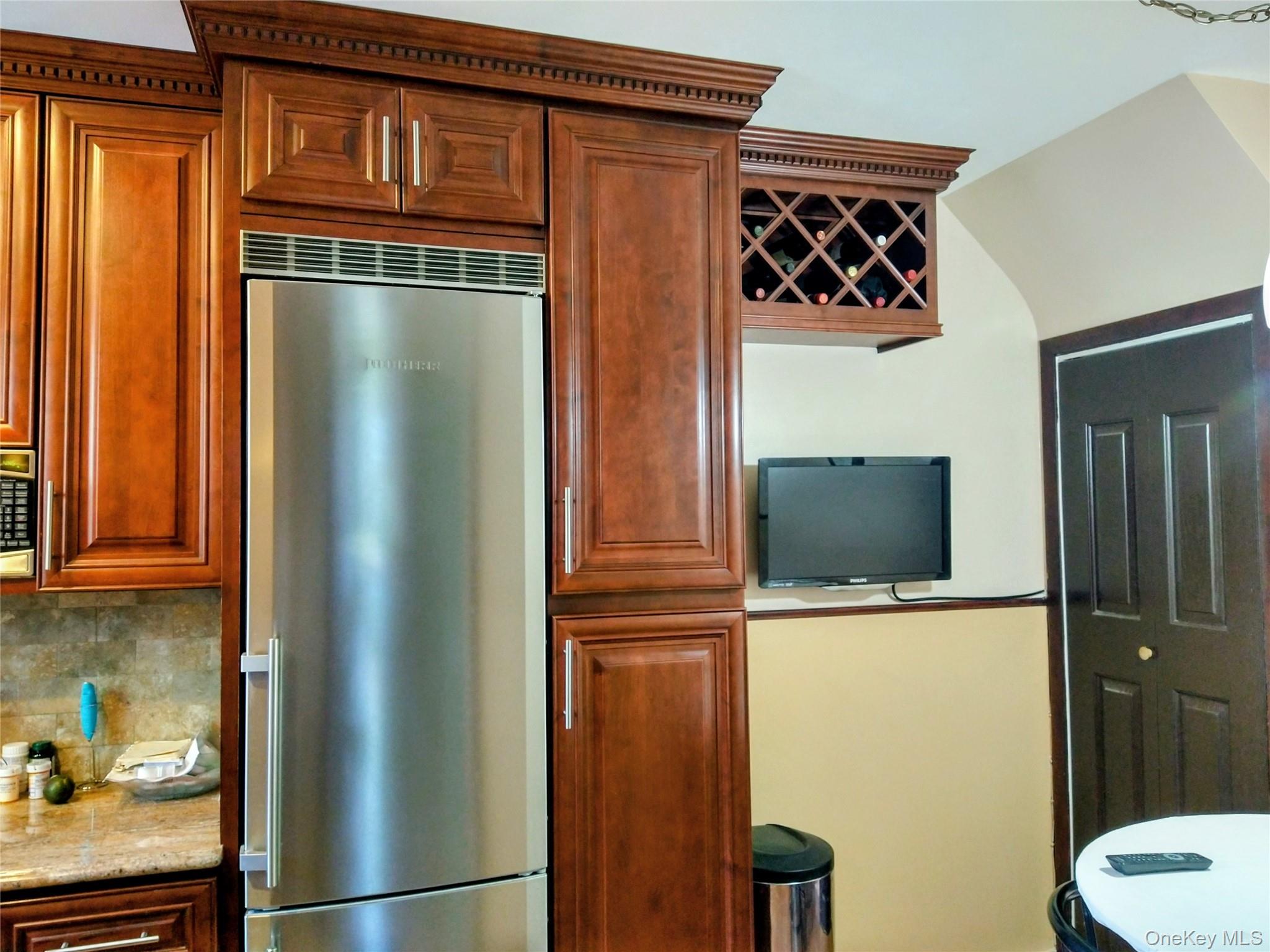 20520 33rd Avenue, Bayside, NY 11361