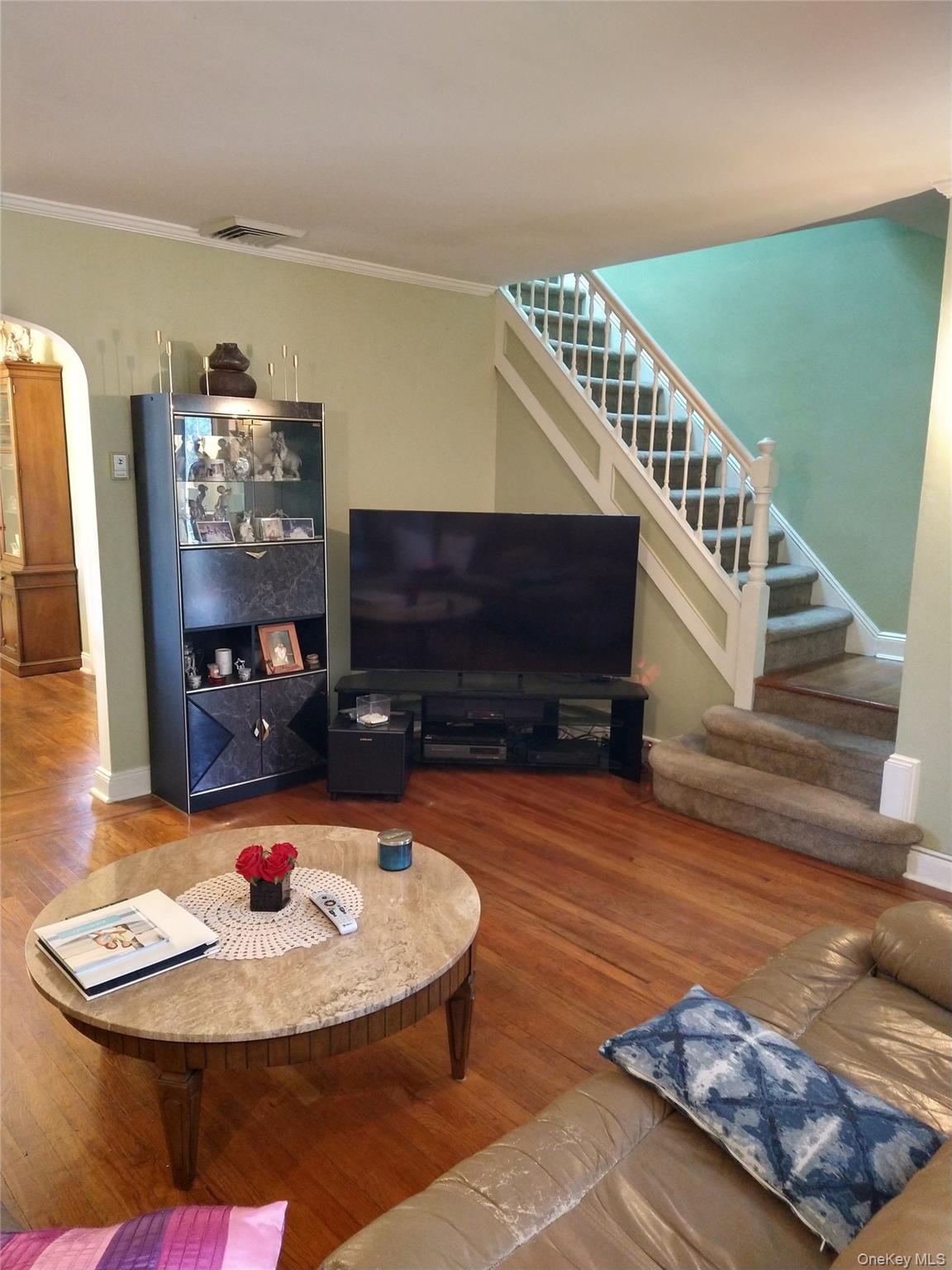 20520 33rd Avenue, Bayside, NY 11361