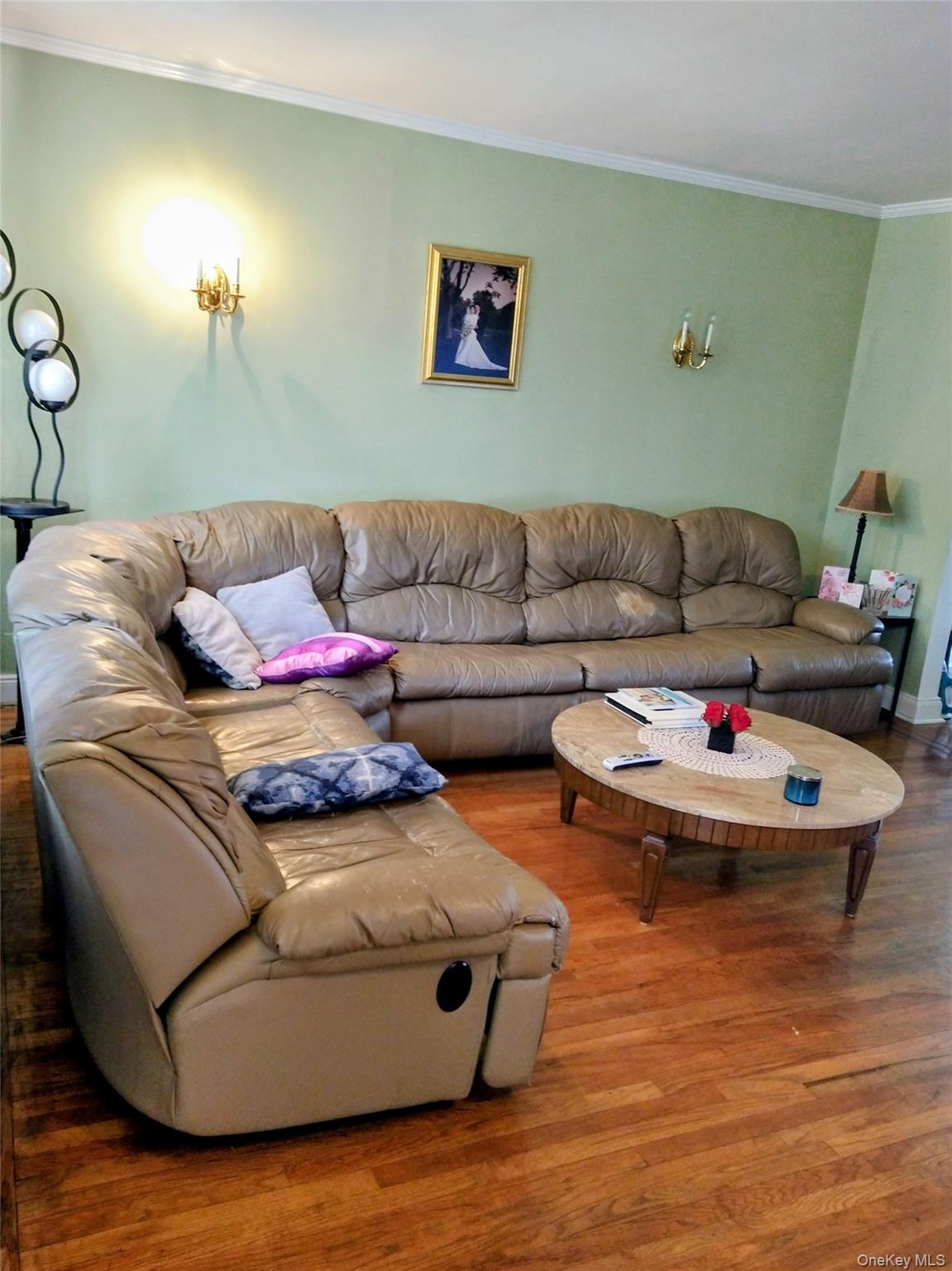 20520 33rd Avenue, Bayside, NY 11361