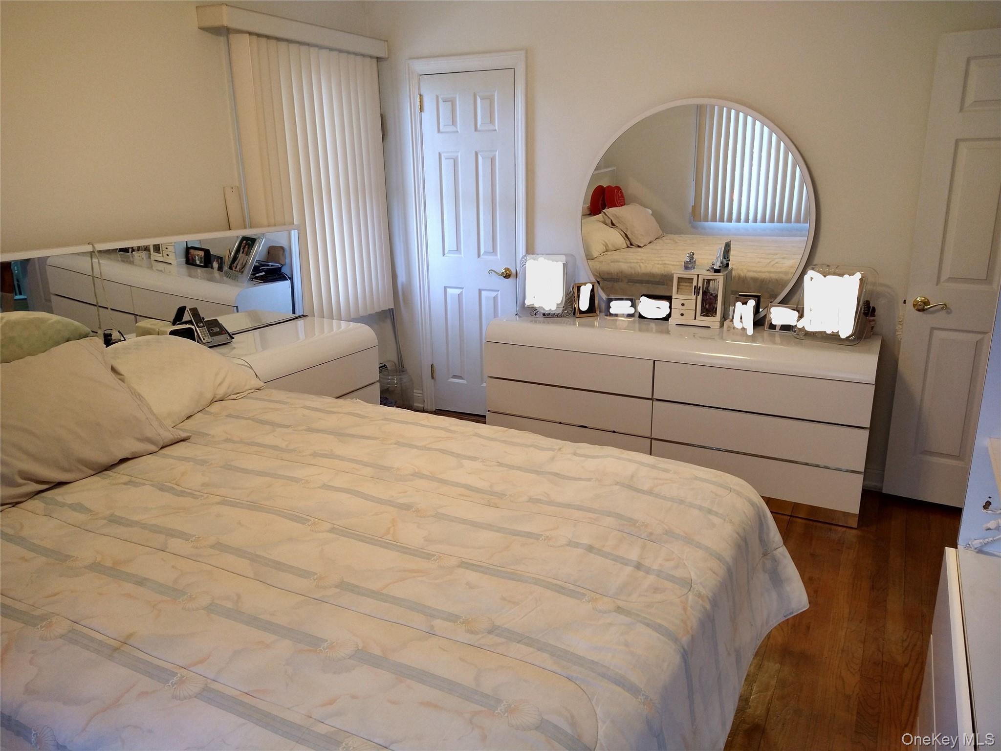 20520 33rd Avenue, Bayside, NY 11361