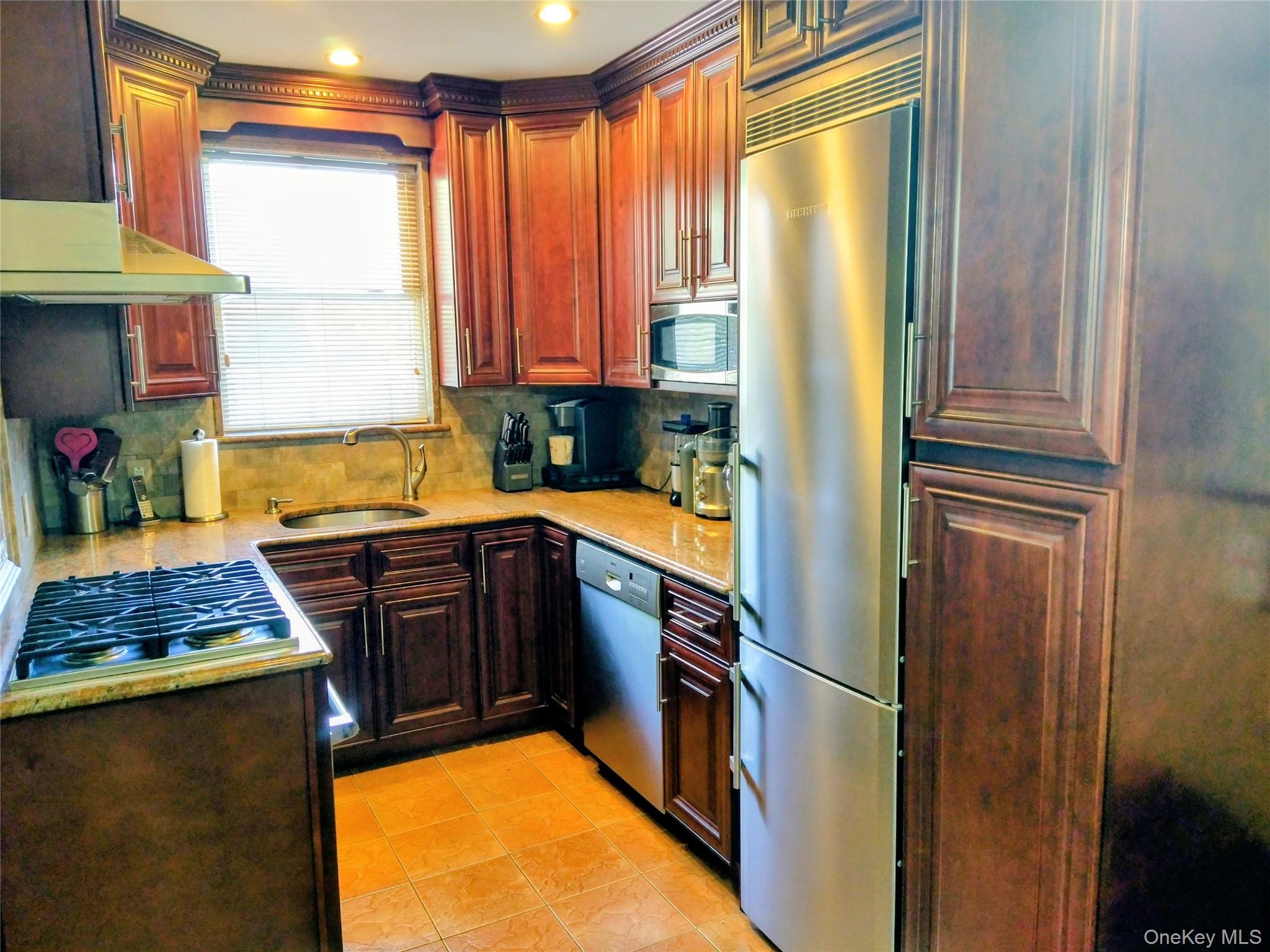 20520 33rd Avenue, Bayside, NY 11361