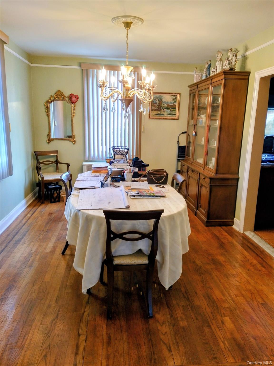 20520 33rd Avenue, Bayside, NY 11361