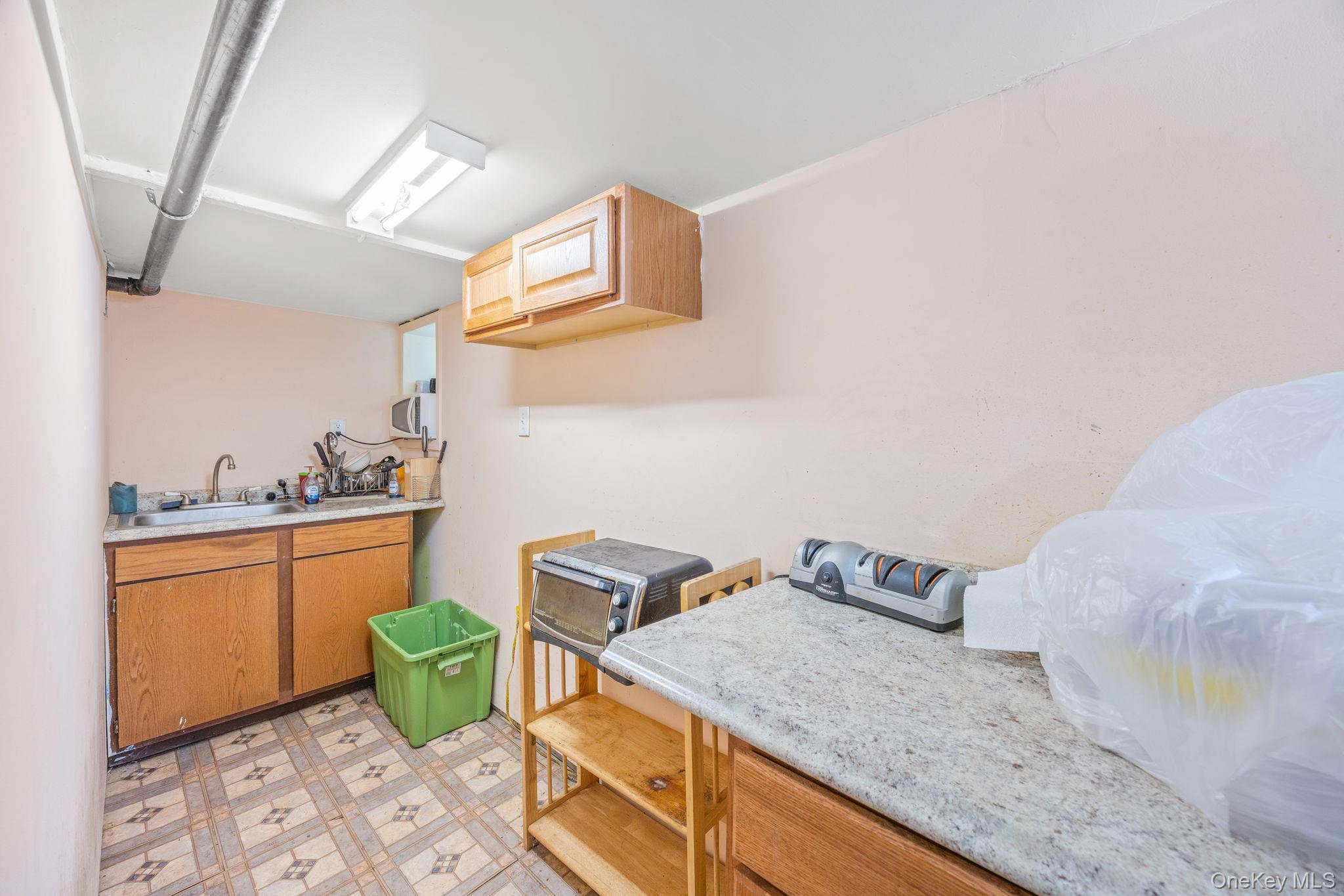 56 Woodbury Street, New Rochelle, NY 10805