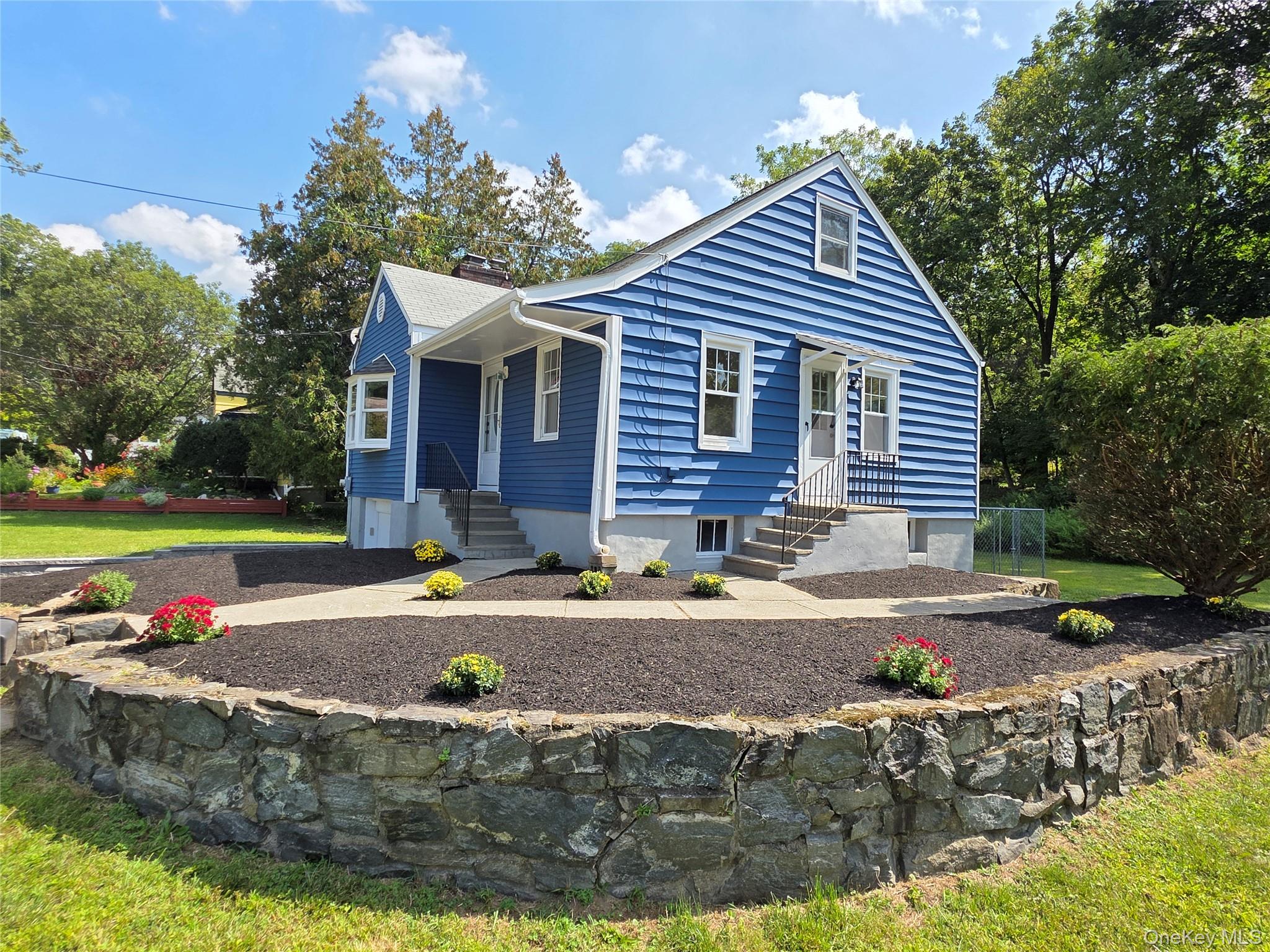 809 Oakwood Drive, Peekskill, NY 10566