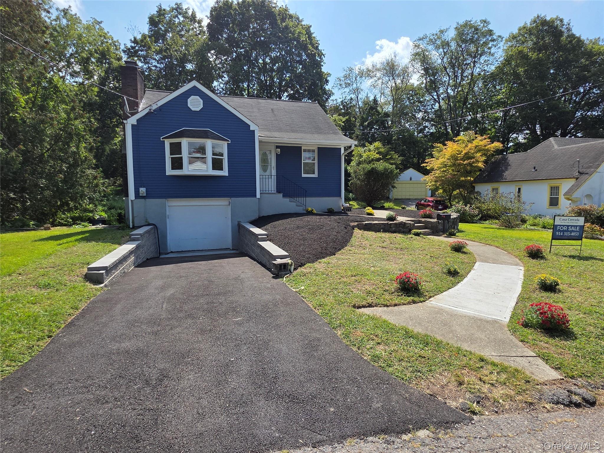 809 Oakwood Drive, Peekskill, NY 10566