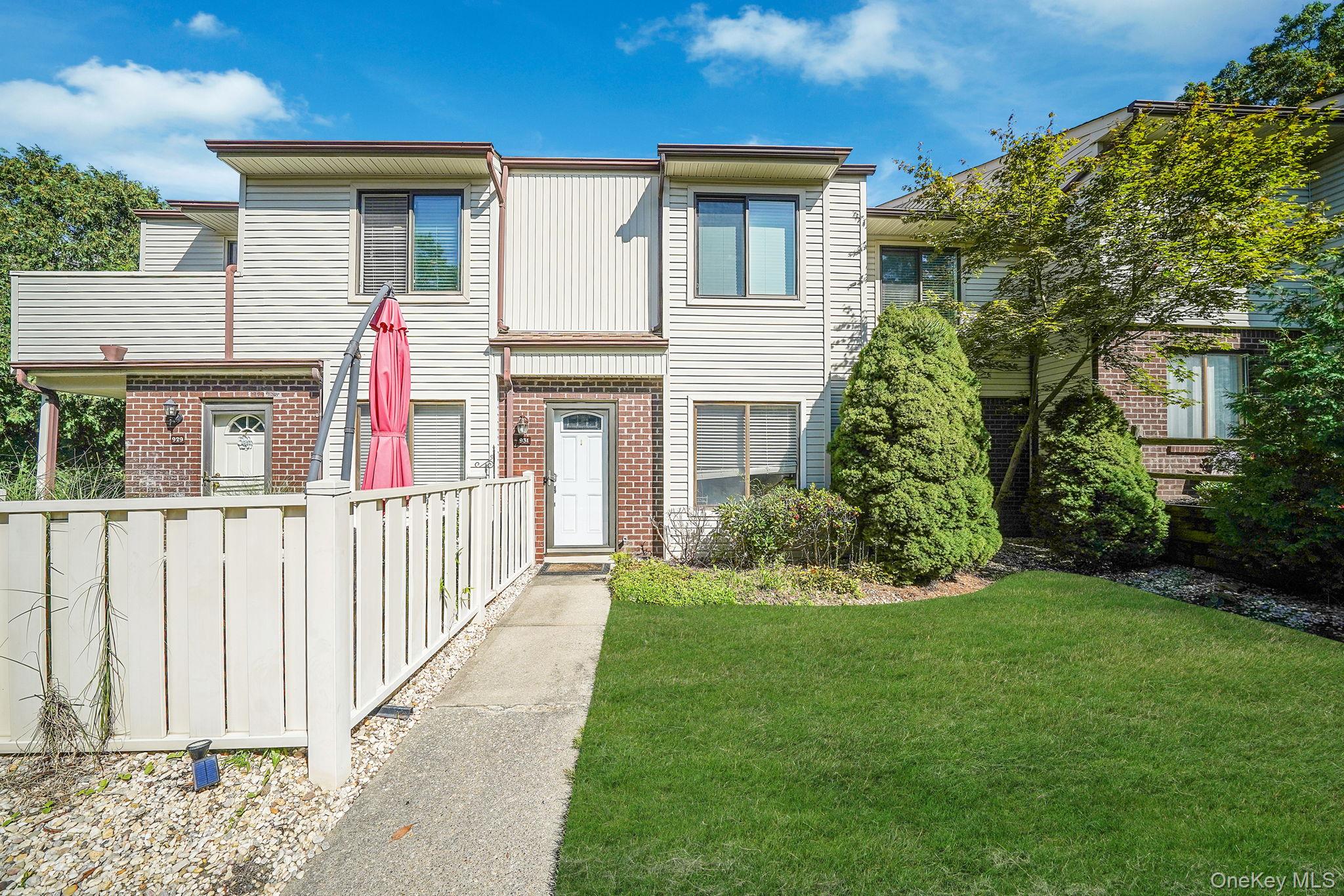 931 Skyline Drive, Coram, NY 11727