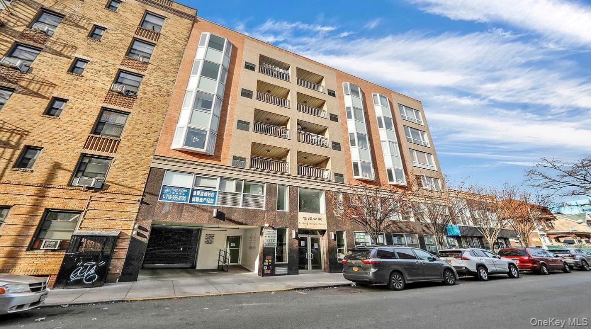 140-75 Ash # 4B, Flushing, NY 11355