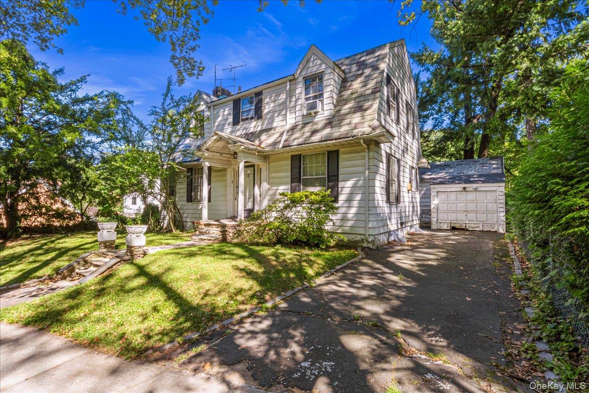 18019 Grand Central Parkway, Jamaica Estates, NY 11432