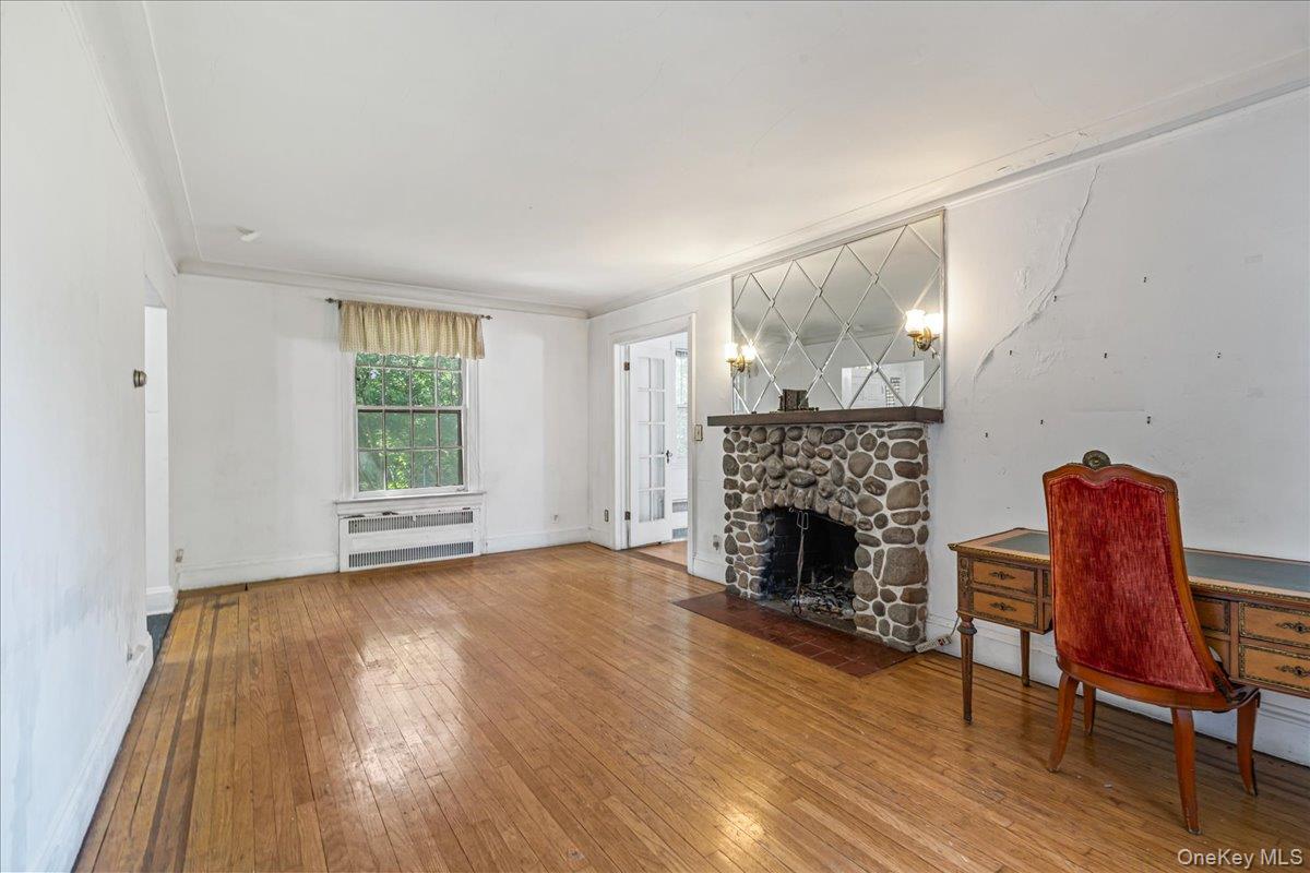 18019 Grand Central Parkway, Jamaica Estates, NY 11432