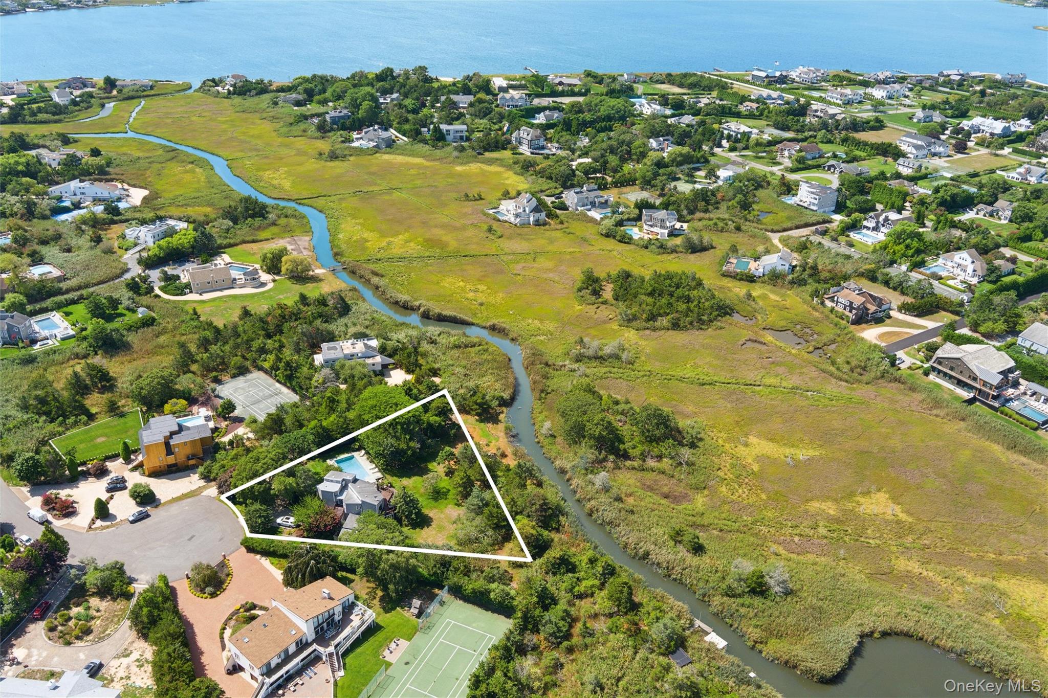 29 Stillwaters Lane, Westhampton Beach, NY 11978