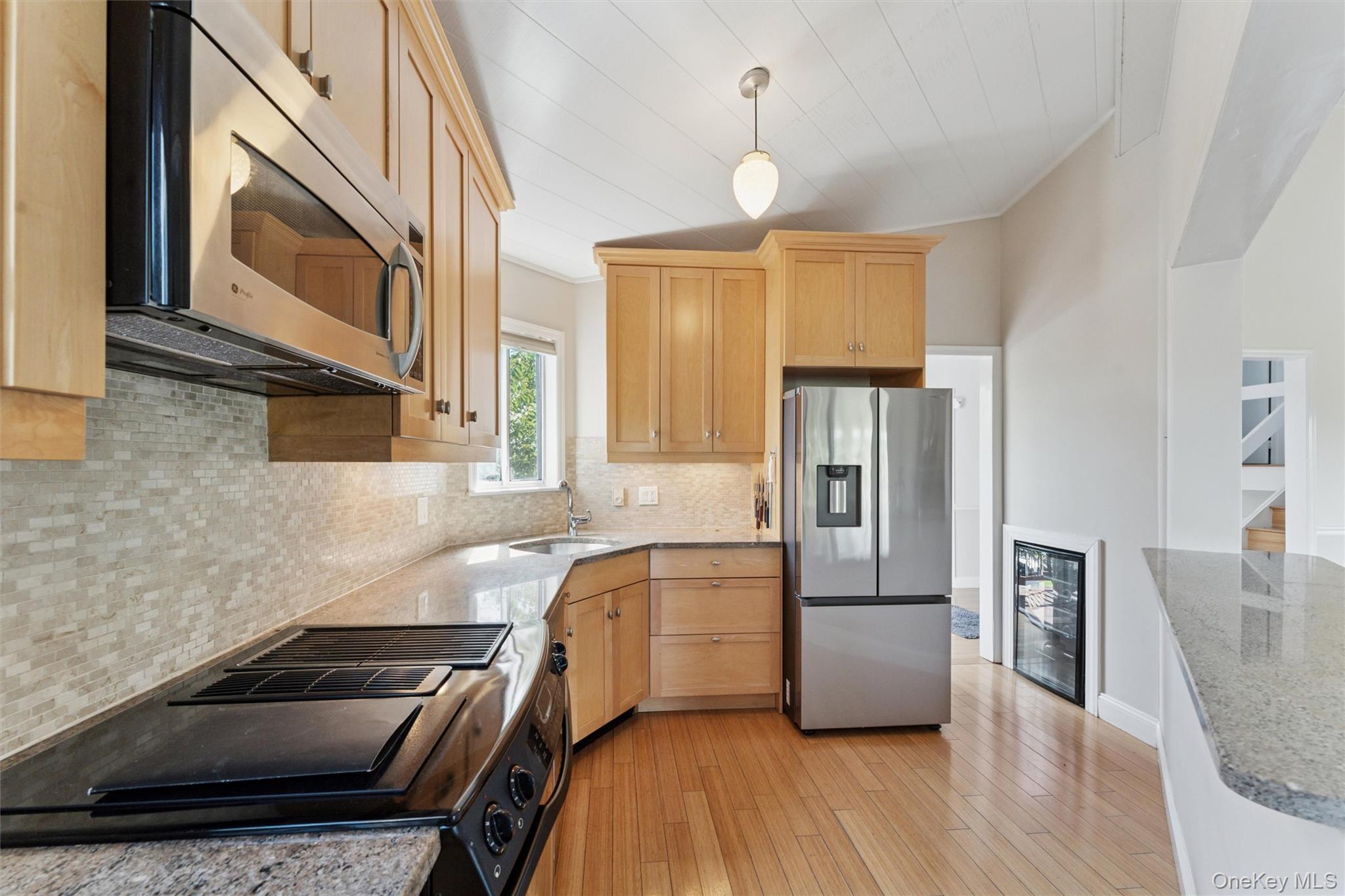 29 Stillwaters Lane, Westhampton Beach, NY 11978