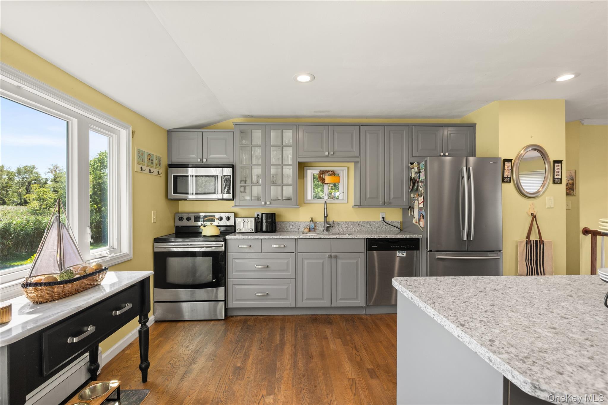 116 Cross Road, Oakdale, NY 11769