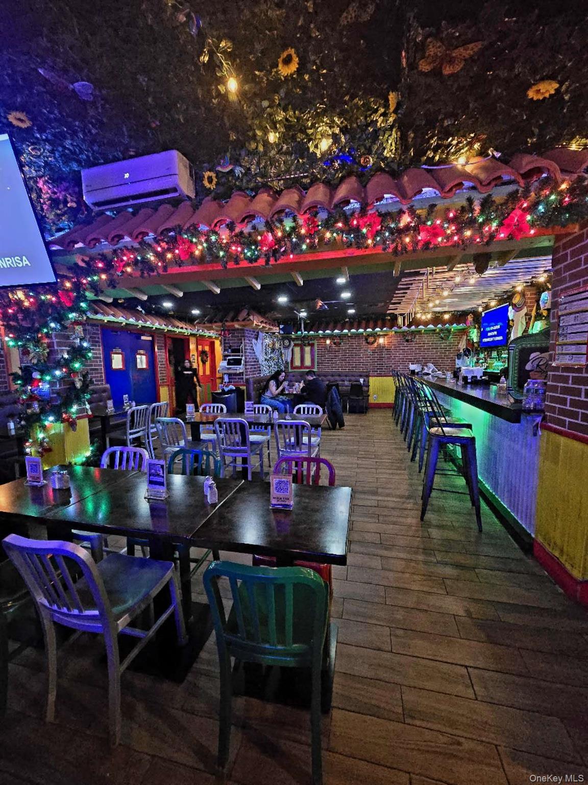 9203 37ave, Jackson Heights, NY 11372