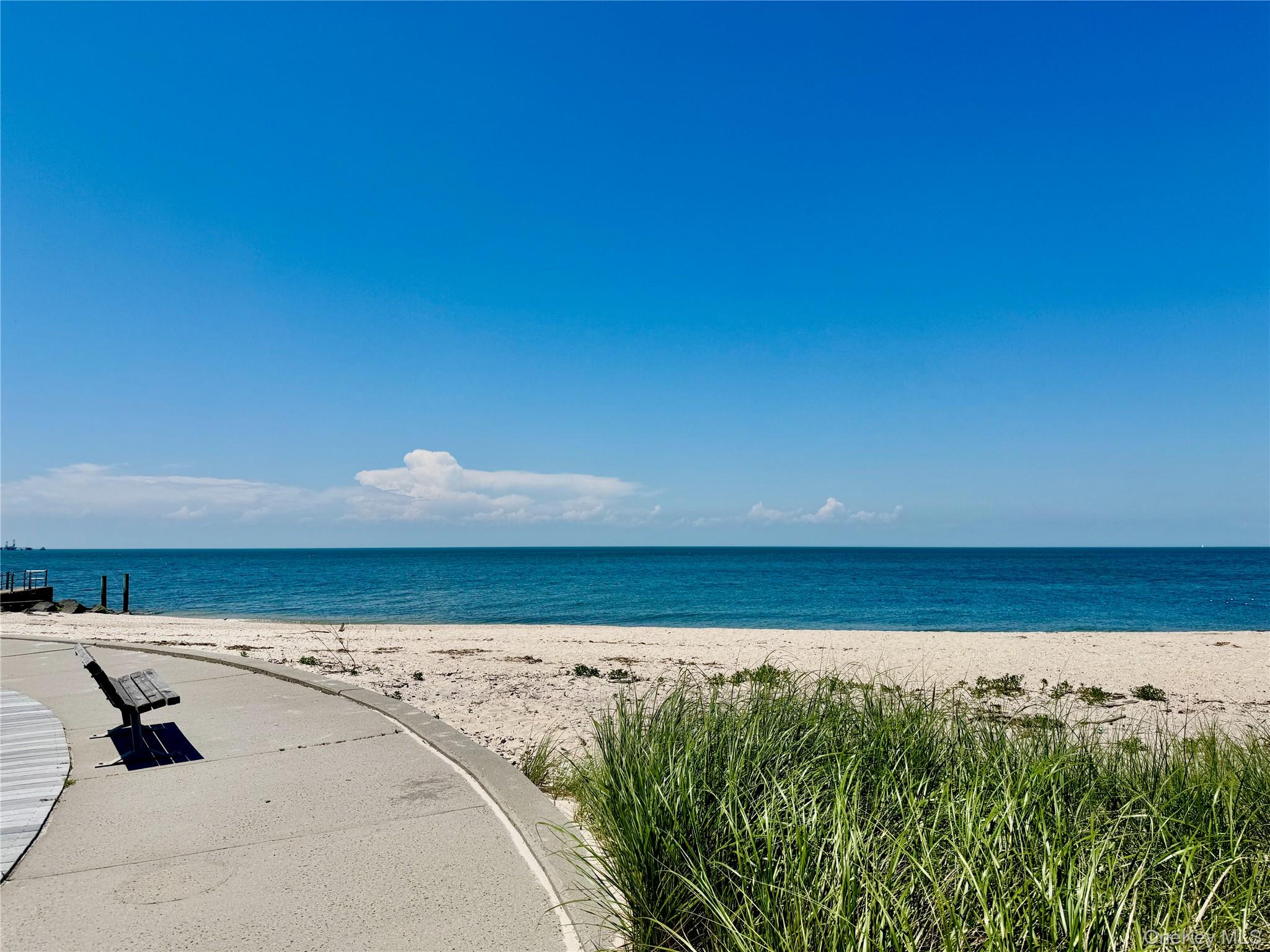 4 Simeon Road, Jamesport, NY 11901