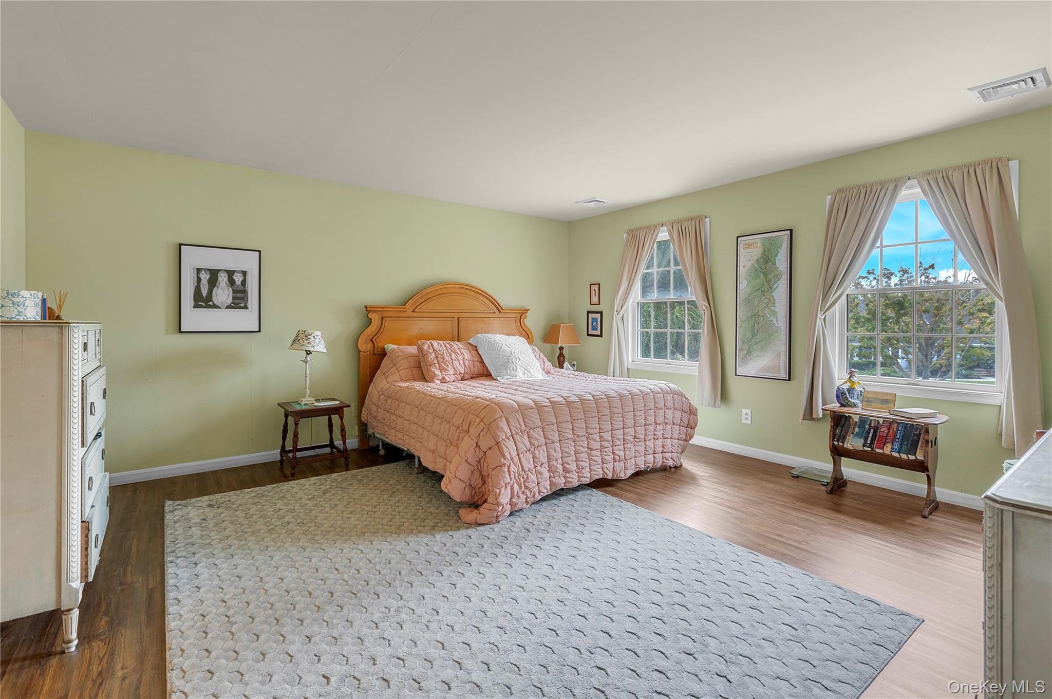 4 Simeon Road, Jamesport, NY 11901