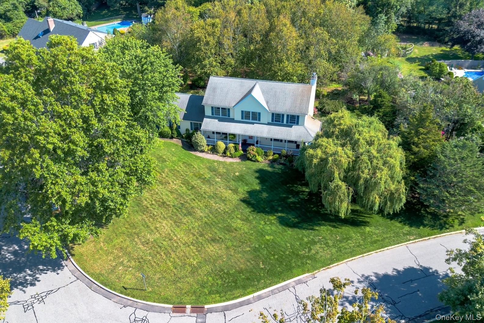 4 Simeon Road, Jamesport, NY 11901