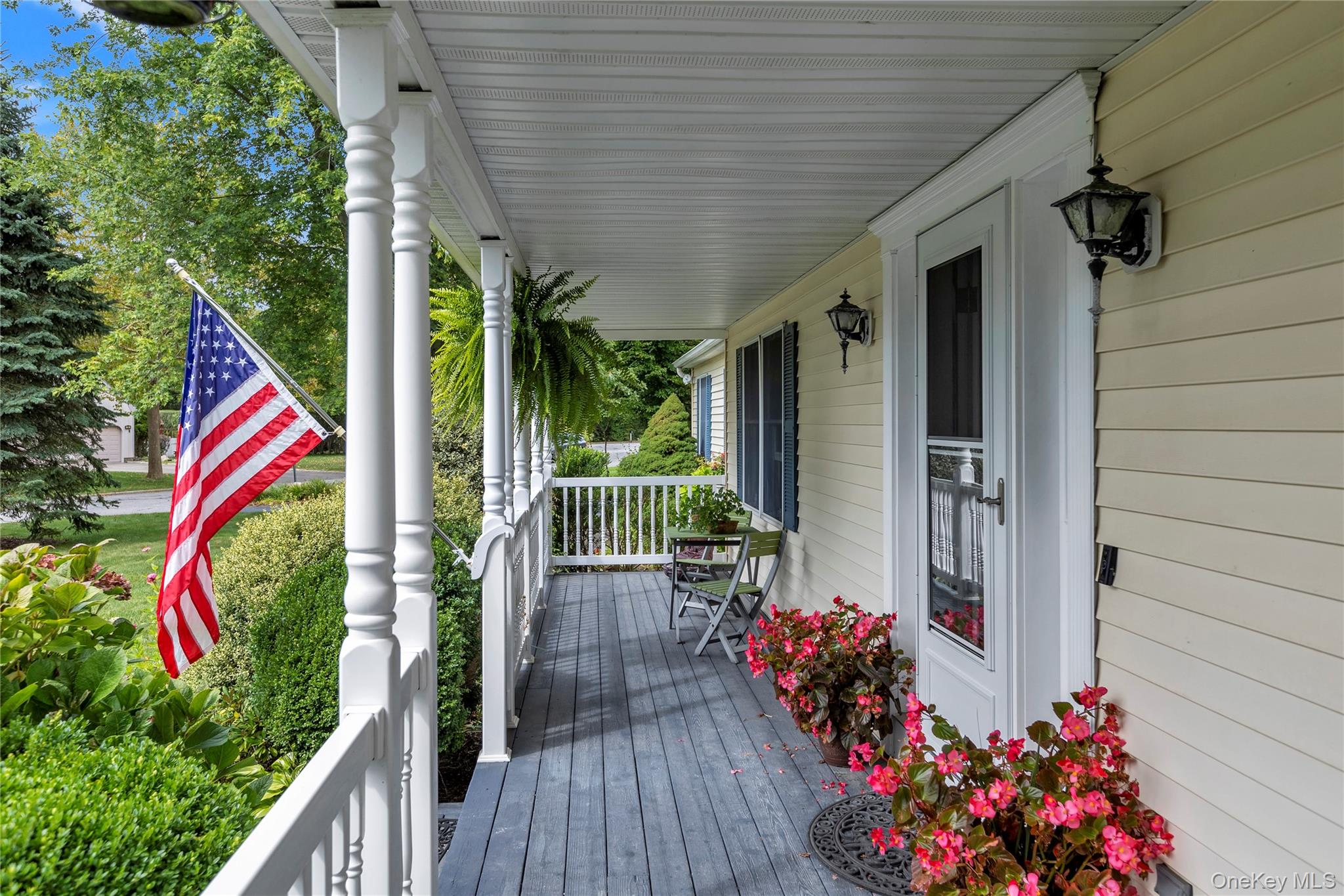 4 Simeon Road, Jamesport, NY 11901