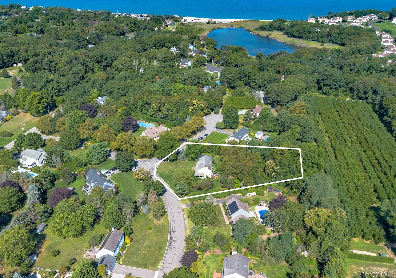 4 Simeon Road, Jamesport, NY 11901