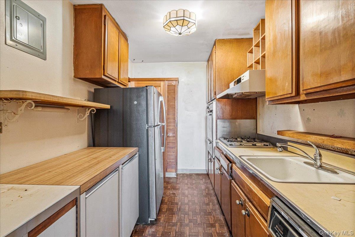 8409 155th Avenue # 5A, Howard Beach, NY 11414