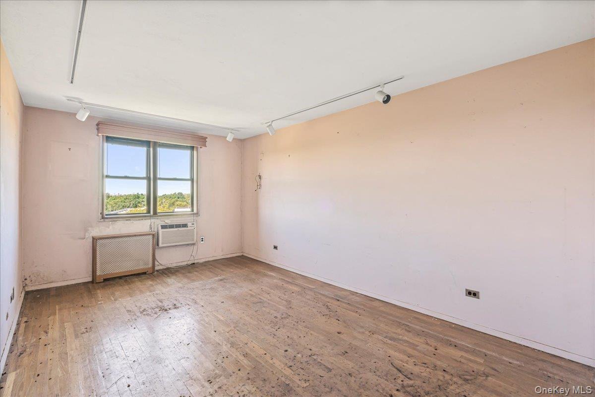 8409 155th Avenue # 5A, Howard Beach, NY 11414