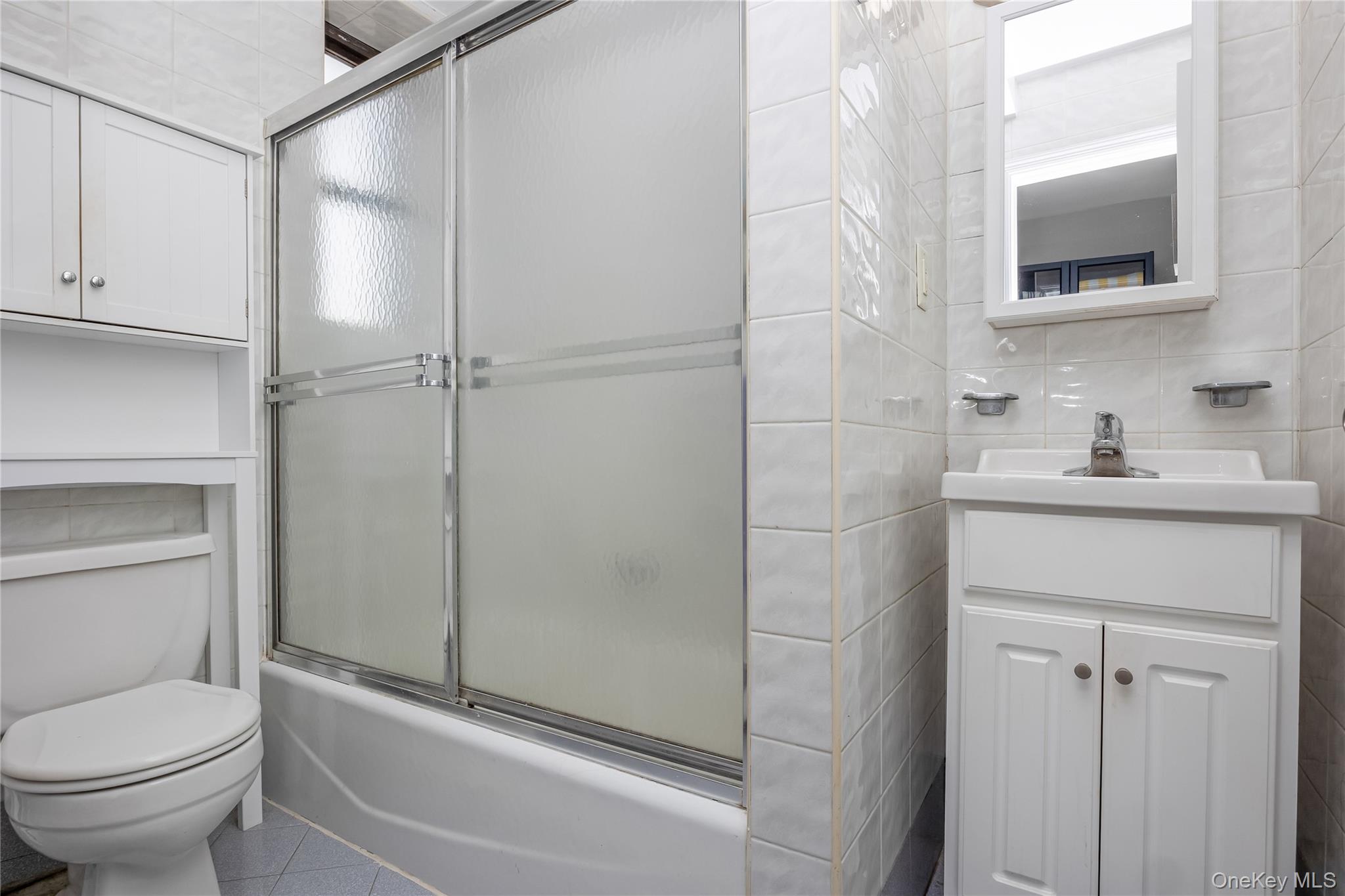 25 W Broadway # 204, Long Beach, NY 11561