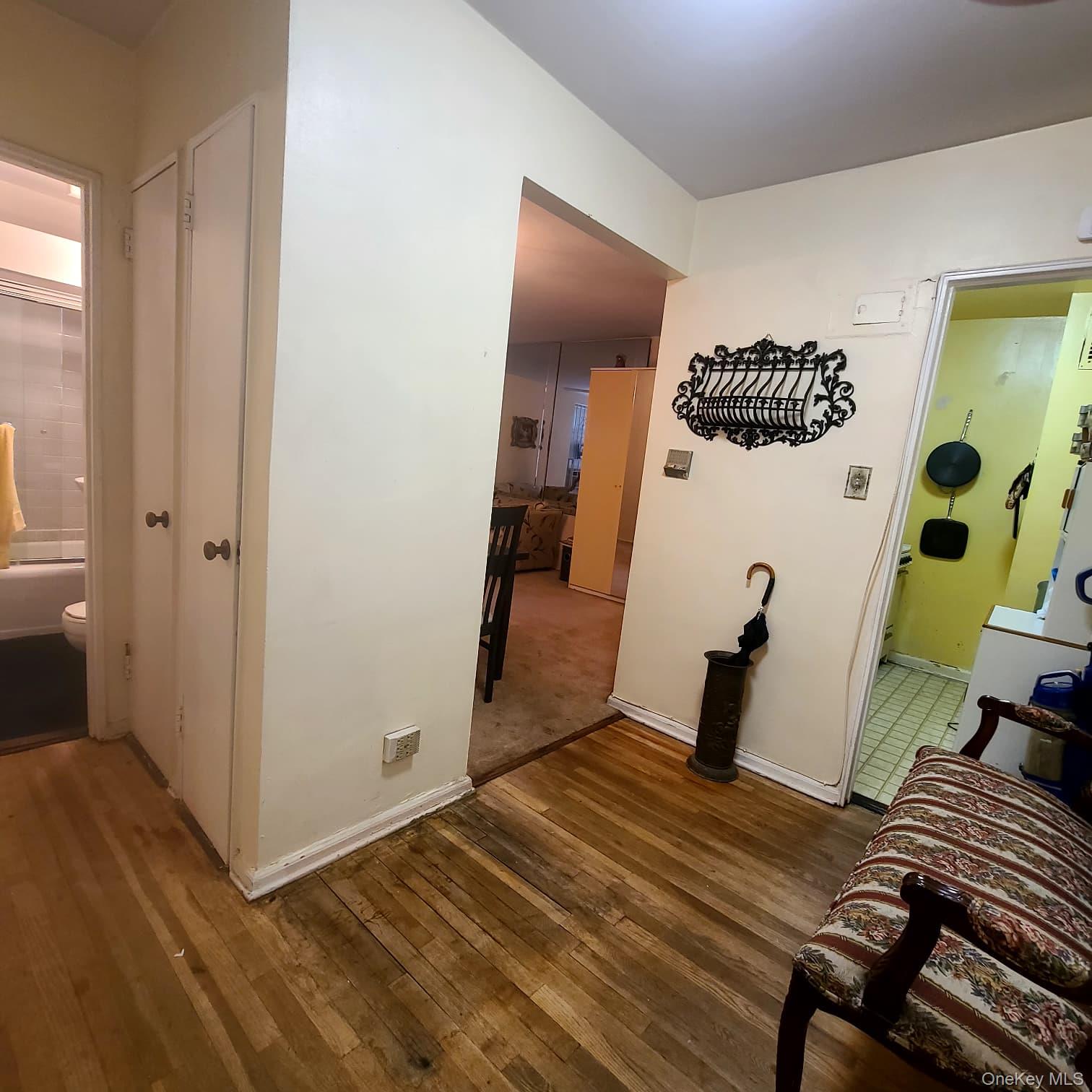 83-25 98th # 2T, Woodhaven, NY 11421