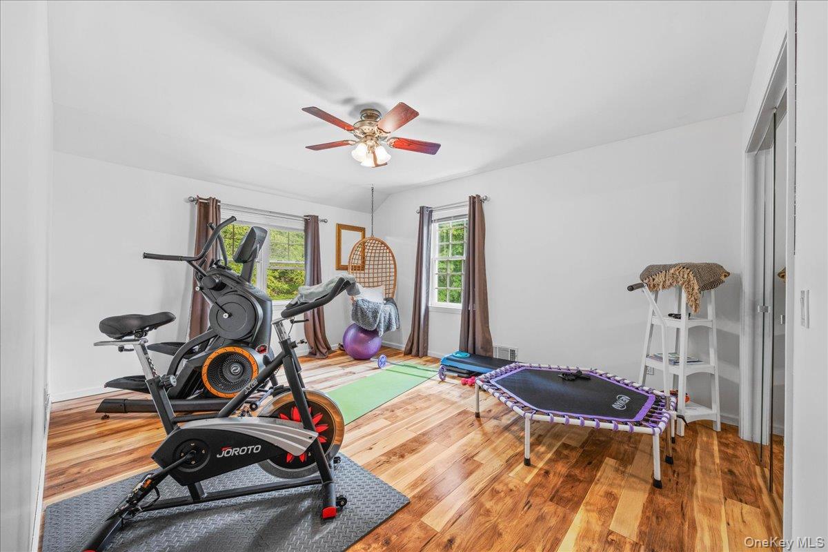 40 Smokey Hollow Court, Carmel, NY 10512