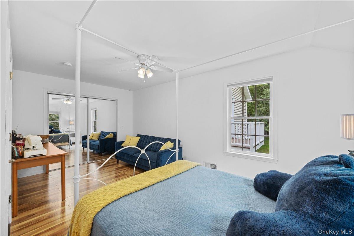 40 Smokey Hollow Court, Carmel, NY 10512