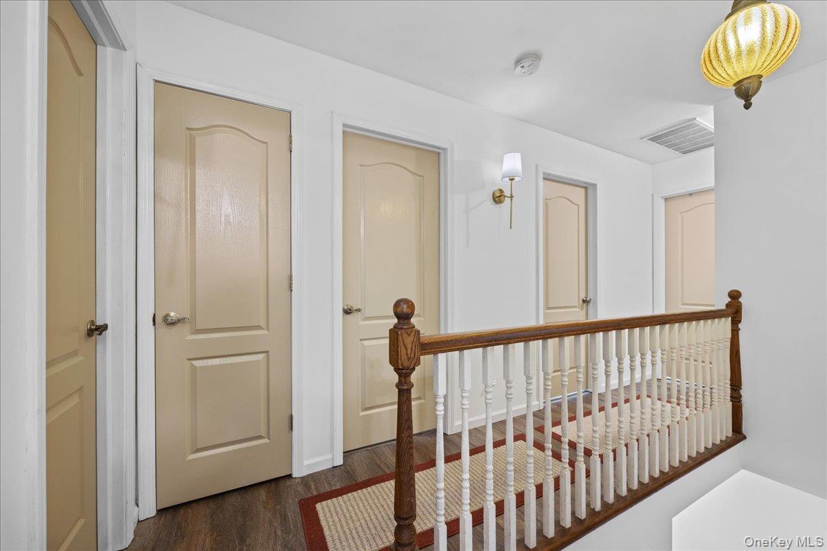 40 Smokey Hollow Court, Carmel, NY 10512